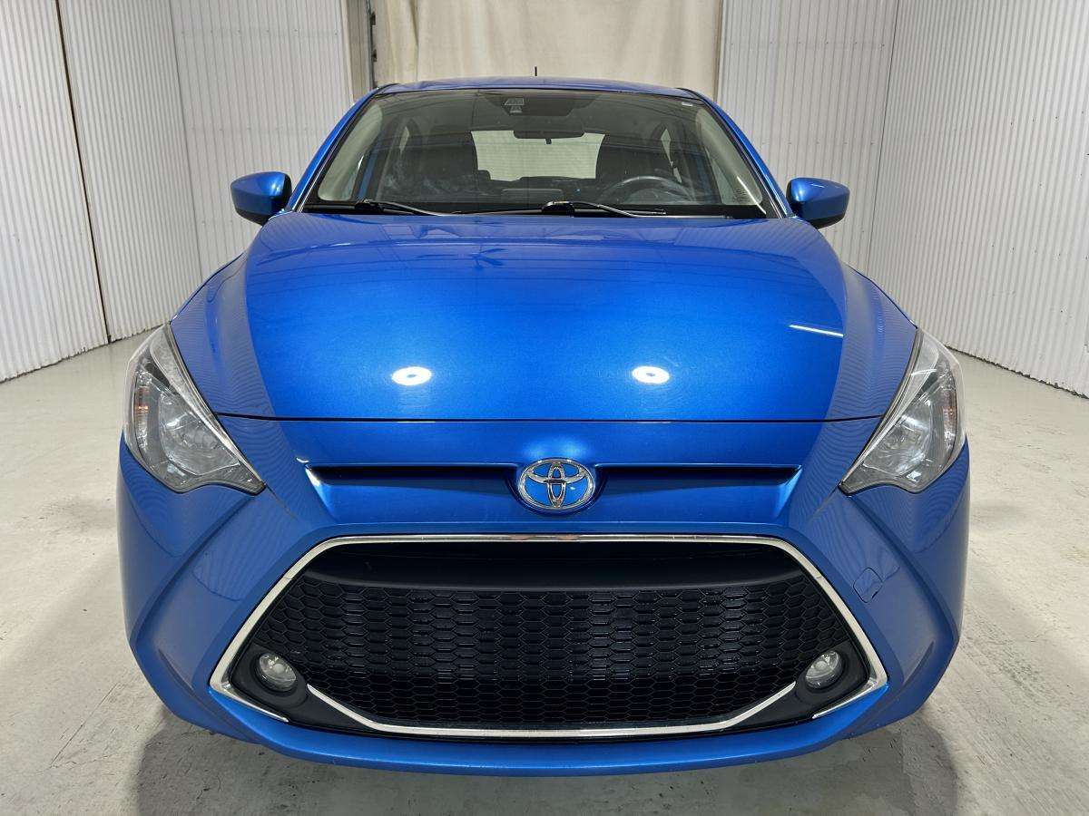 2020 Toyota Yaris XLE Mags Bluetooth Sièges/Volant Chauffants Transm — снимка 1