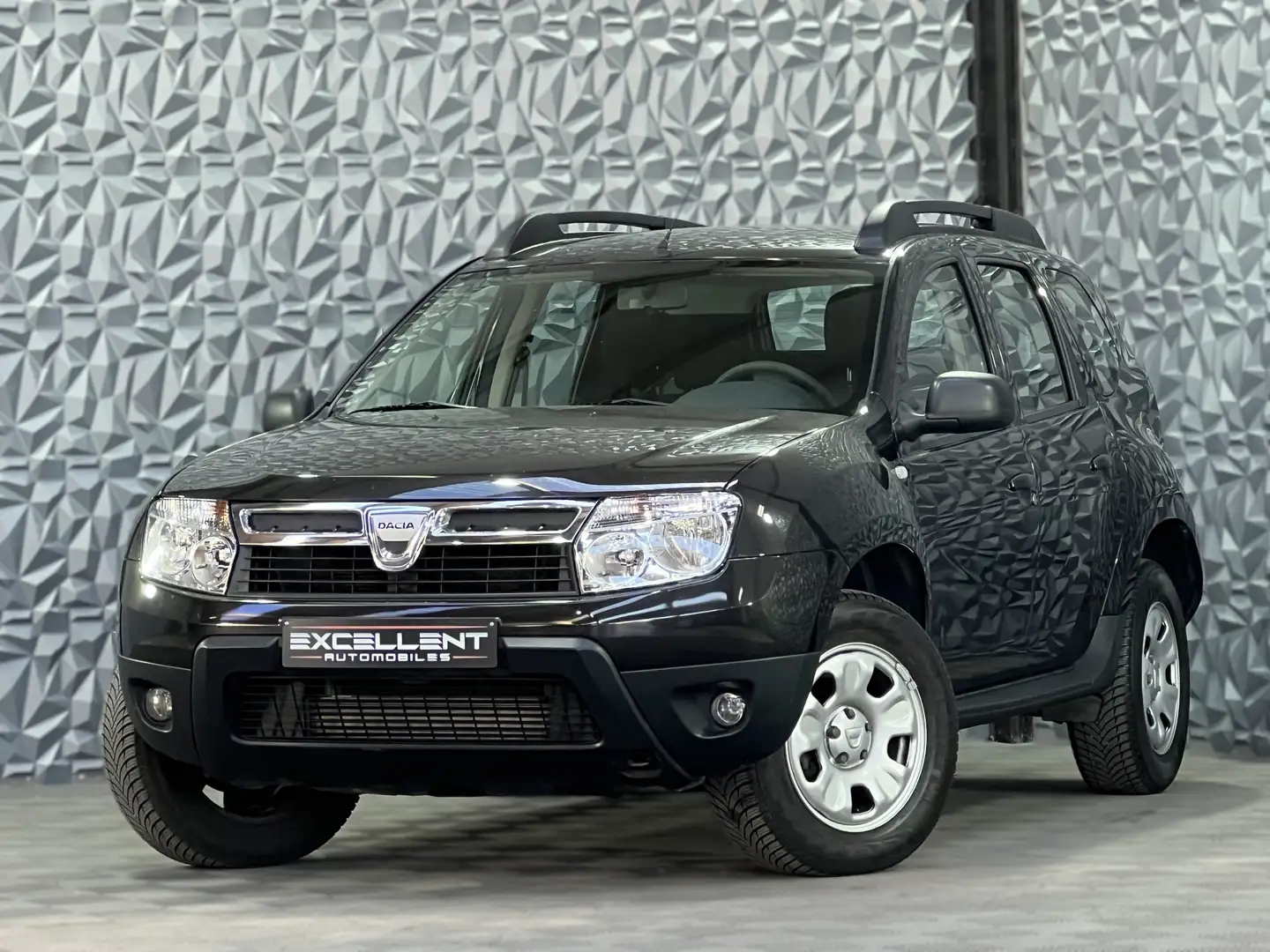 Dacia Duster 1.5 dCi 4x2 Ambiance/AIRCO/GARANTIE 12 MOIS // Negru - 1