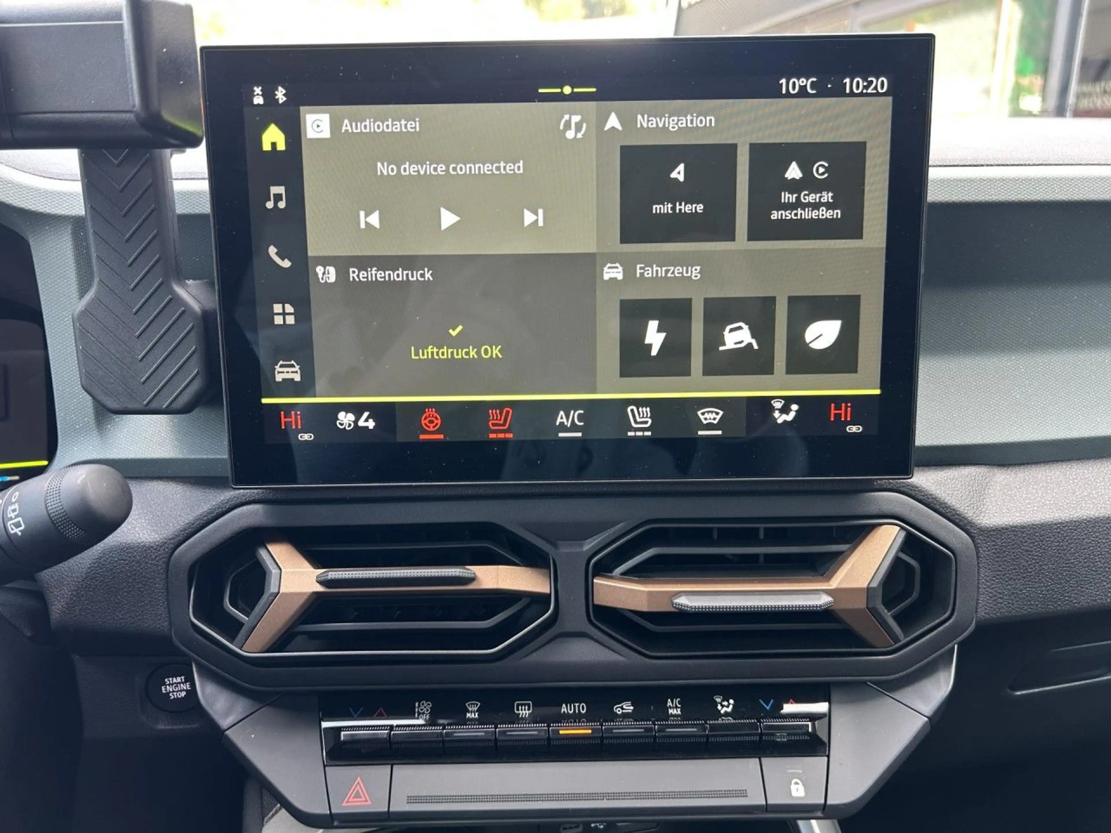 Dacia Bigster Extreme HYBRID 155 NAVI LED KAMERA Klima — photo 13