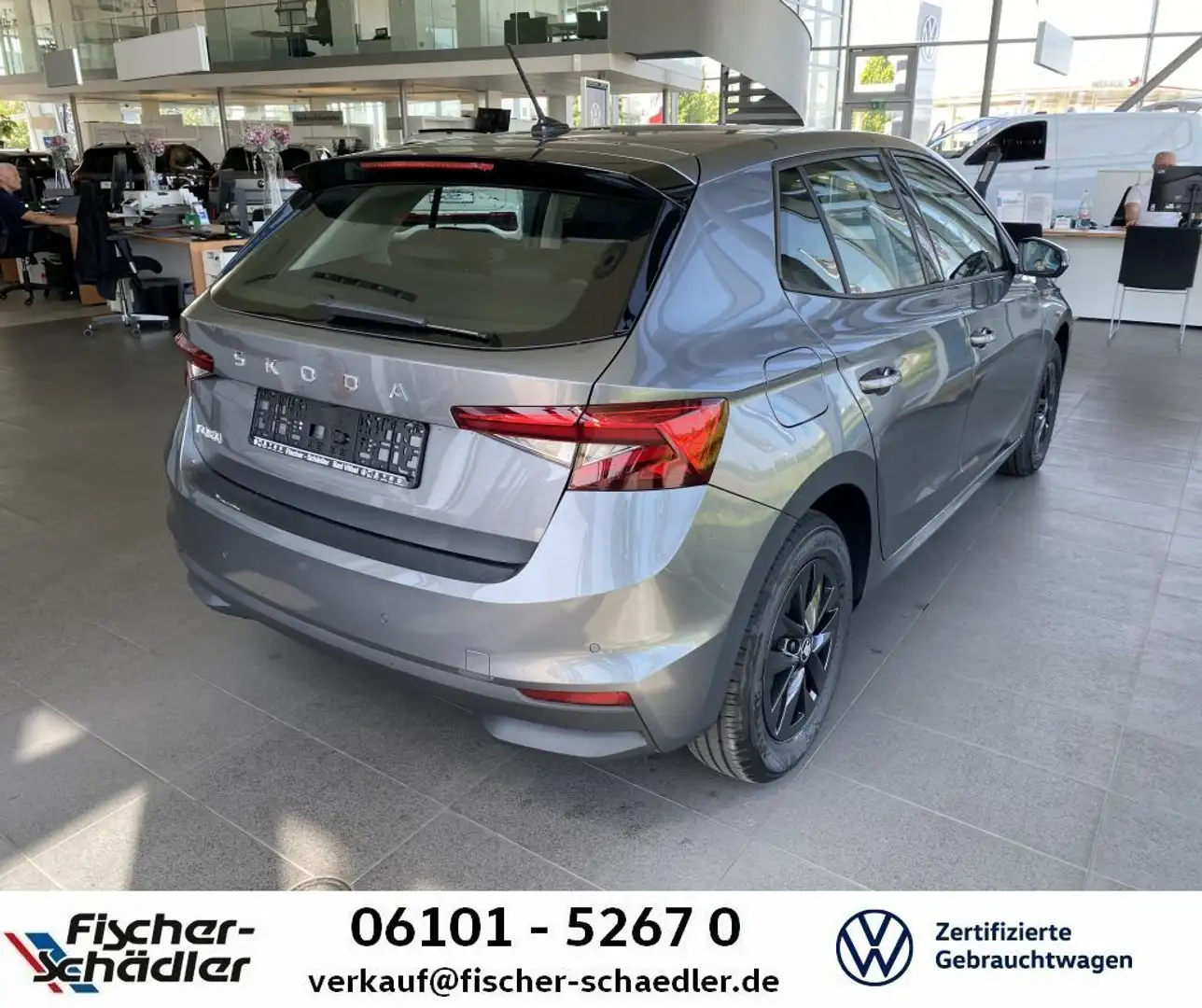 Skoda Fabia 130 Jahre 1.0TSI*LED*15''ALU*RearView*Sitz Grijs - 2