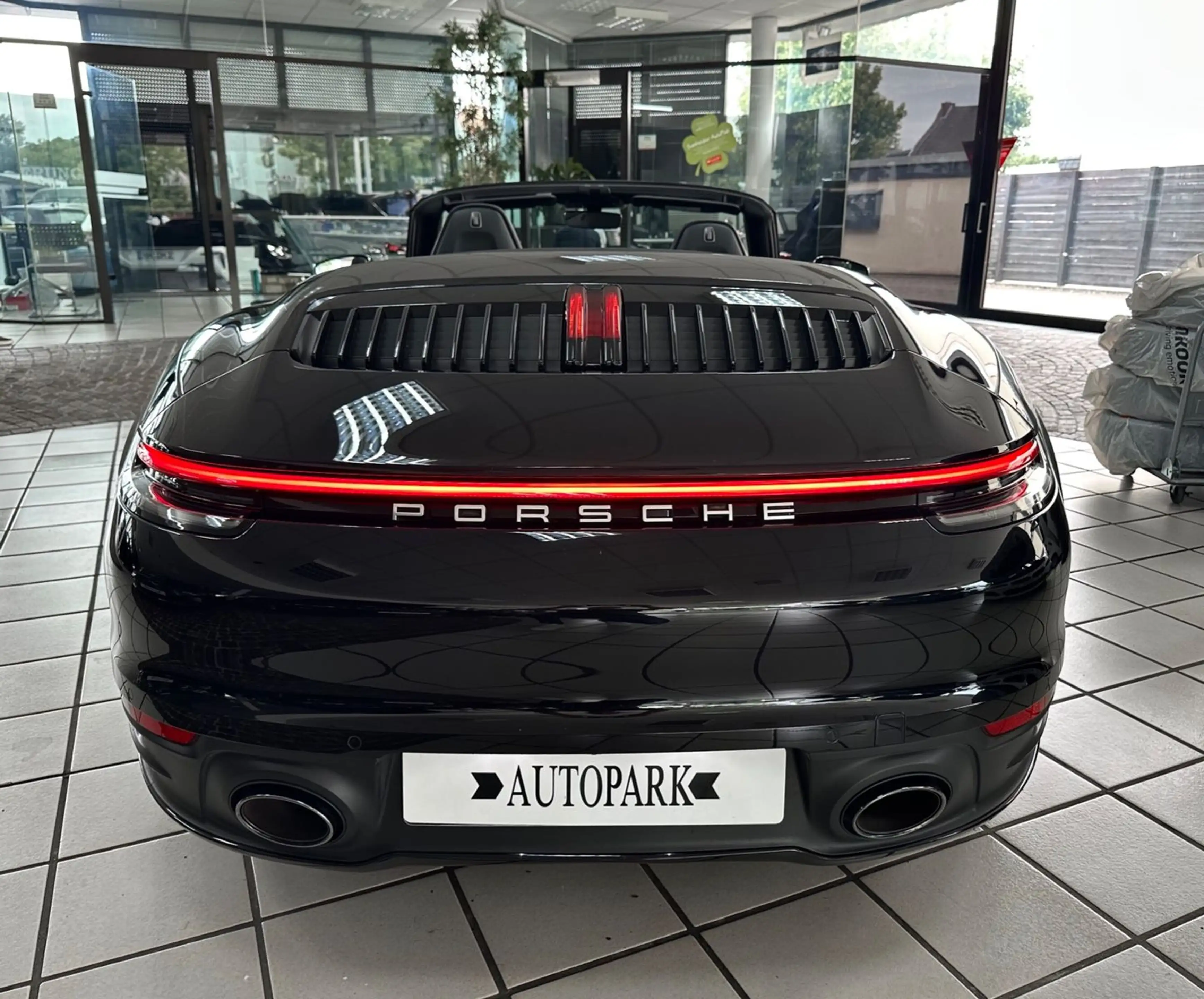 Porsche 911 992 Carrera Cabriolet Matrix ACC 21"Sport Abg. — photo 17