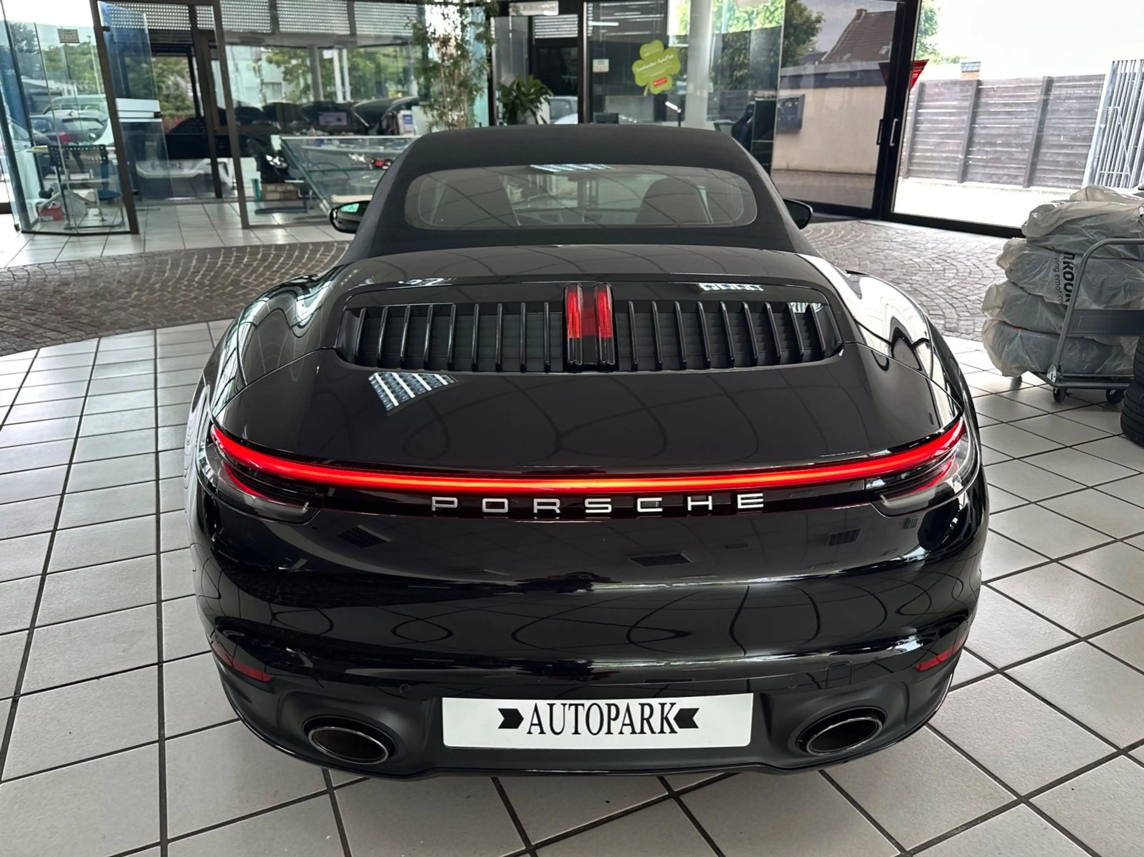 Porsche 911 992 Carrera Cabriolet Matrix ACC 21"Sport Abg. — photo 4