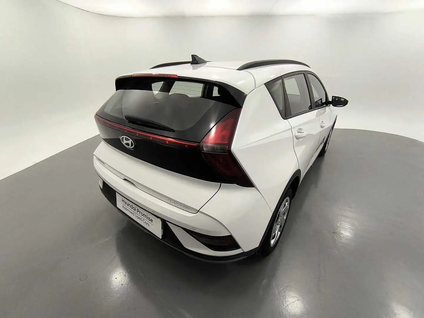 Hyundai BAYON 1.2 MPI Klass Wit - 2