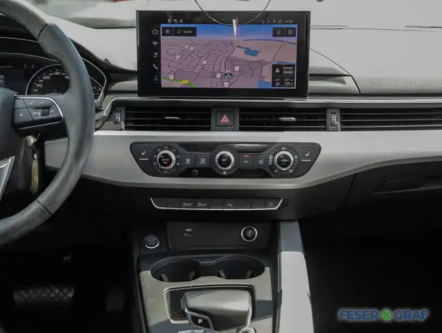 Audi A4 view 11