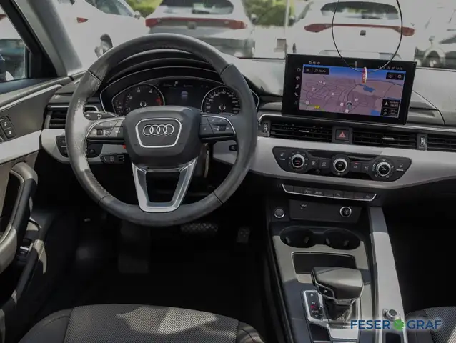 Audi A4 view 10