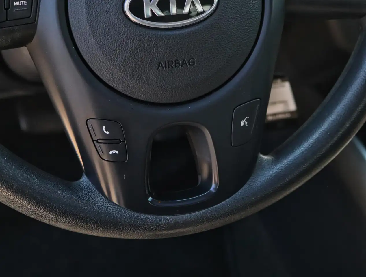 Kia Forte снимка Kia Forte