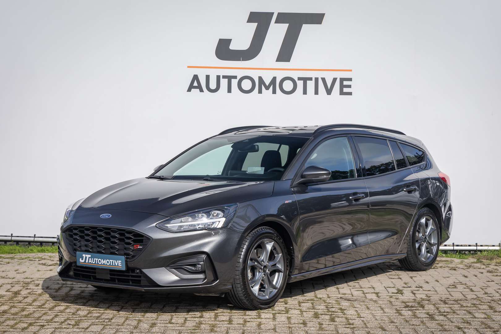 Ford Focus nuo 267 €/ mėn Benzinas/Elektra 2020m. Kita Mechaninė