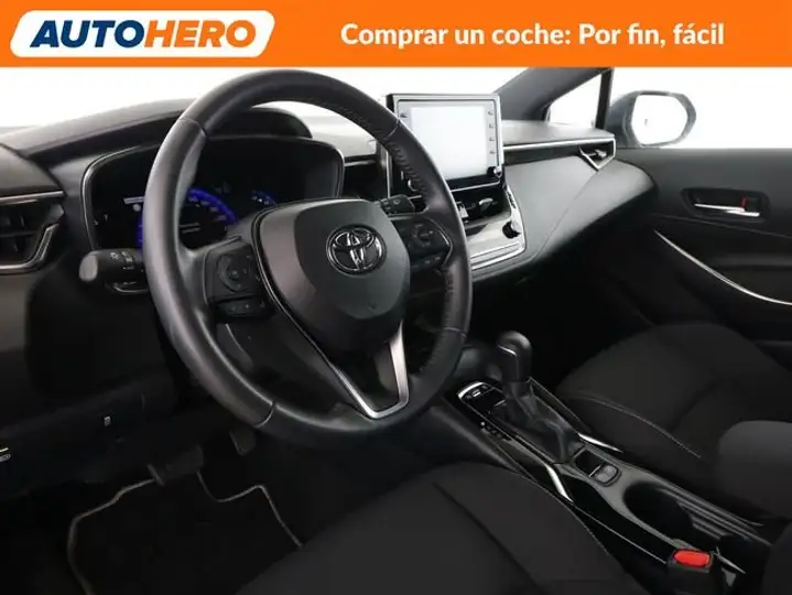 Toyota Auris 2020, foto 12