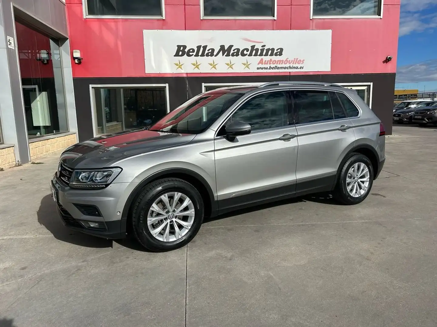 Volkswagen Tiguan Advance 2.0 TDI 110kW (150CV) DSG Gris - 2