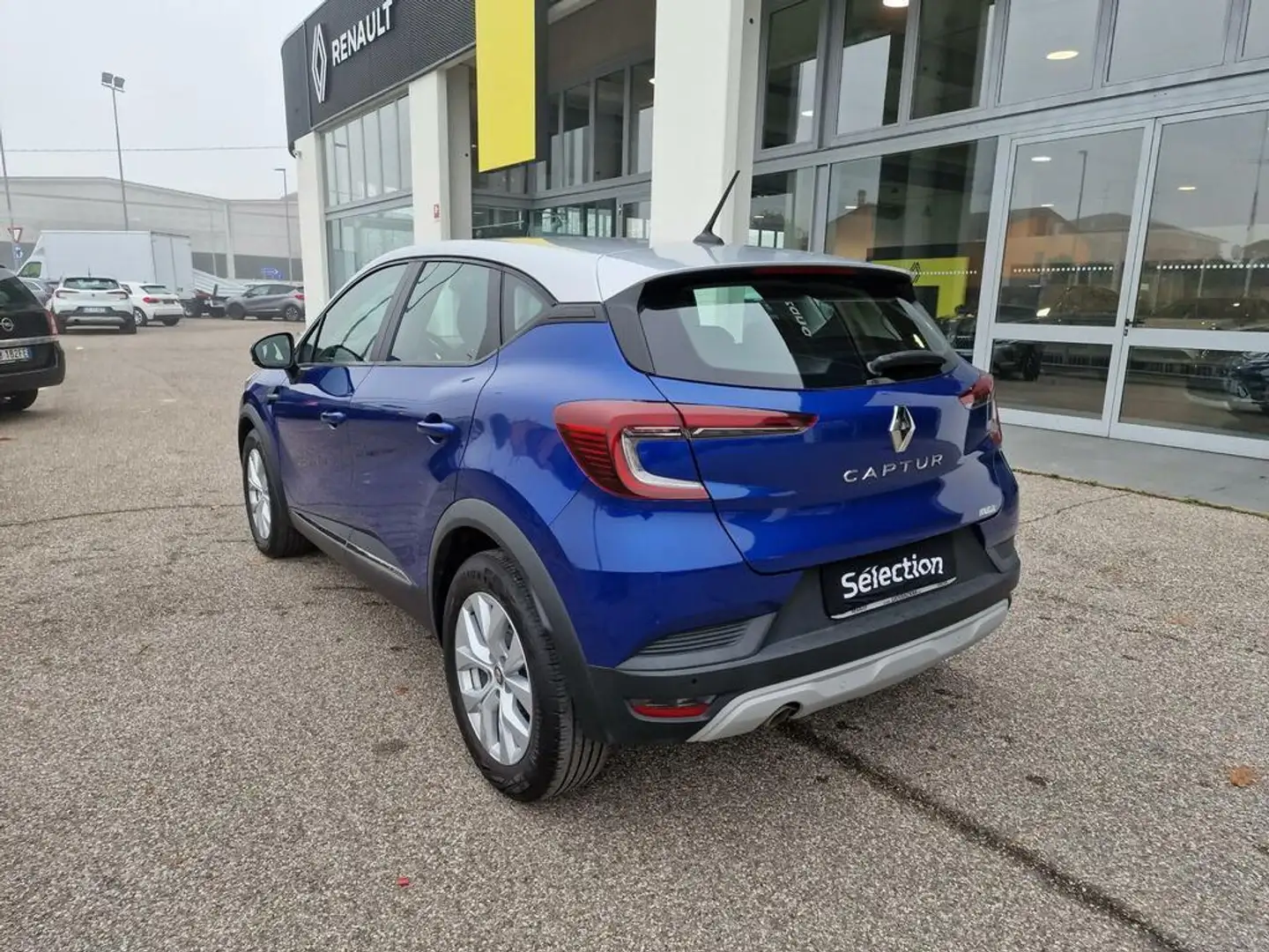 Renault Captur 1.5 blue dci Business 95cv Blau - 2