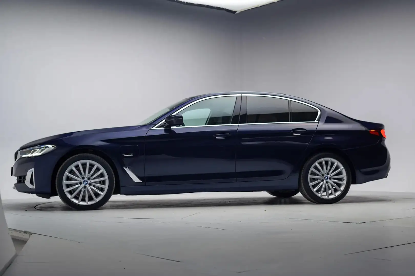 BMW 545 5-serie 545e xDrive High Executive Luxury [ Leder Bleu - 2