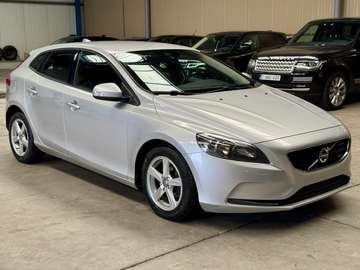 V40 2.0 D2 Inscription