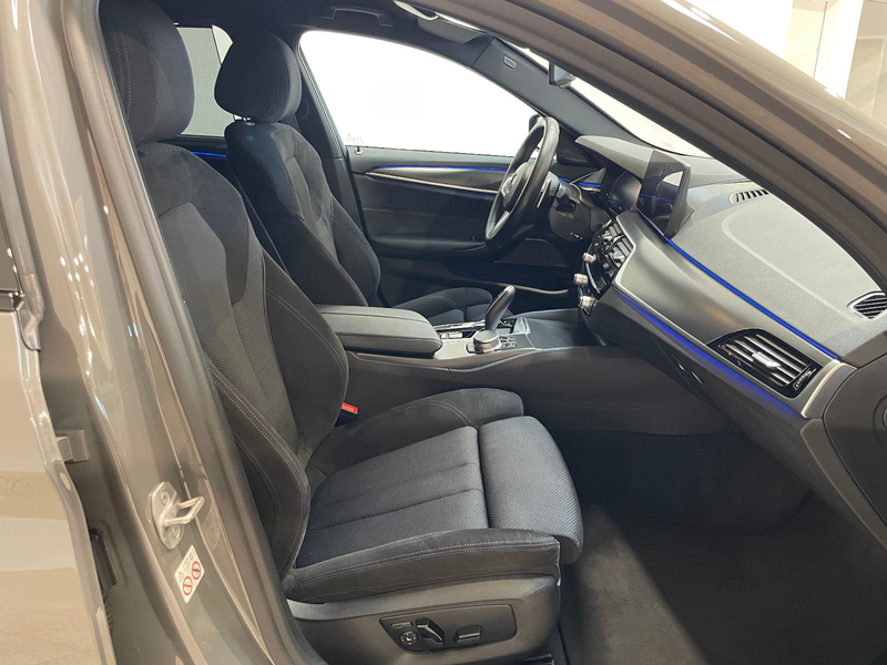 BMW 520 d Touring M Sport *FACELIFT*1.Hand*H&K*R-CAM* — photo 18