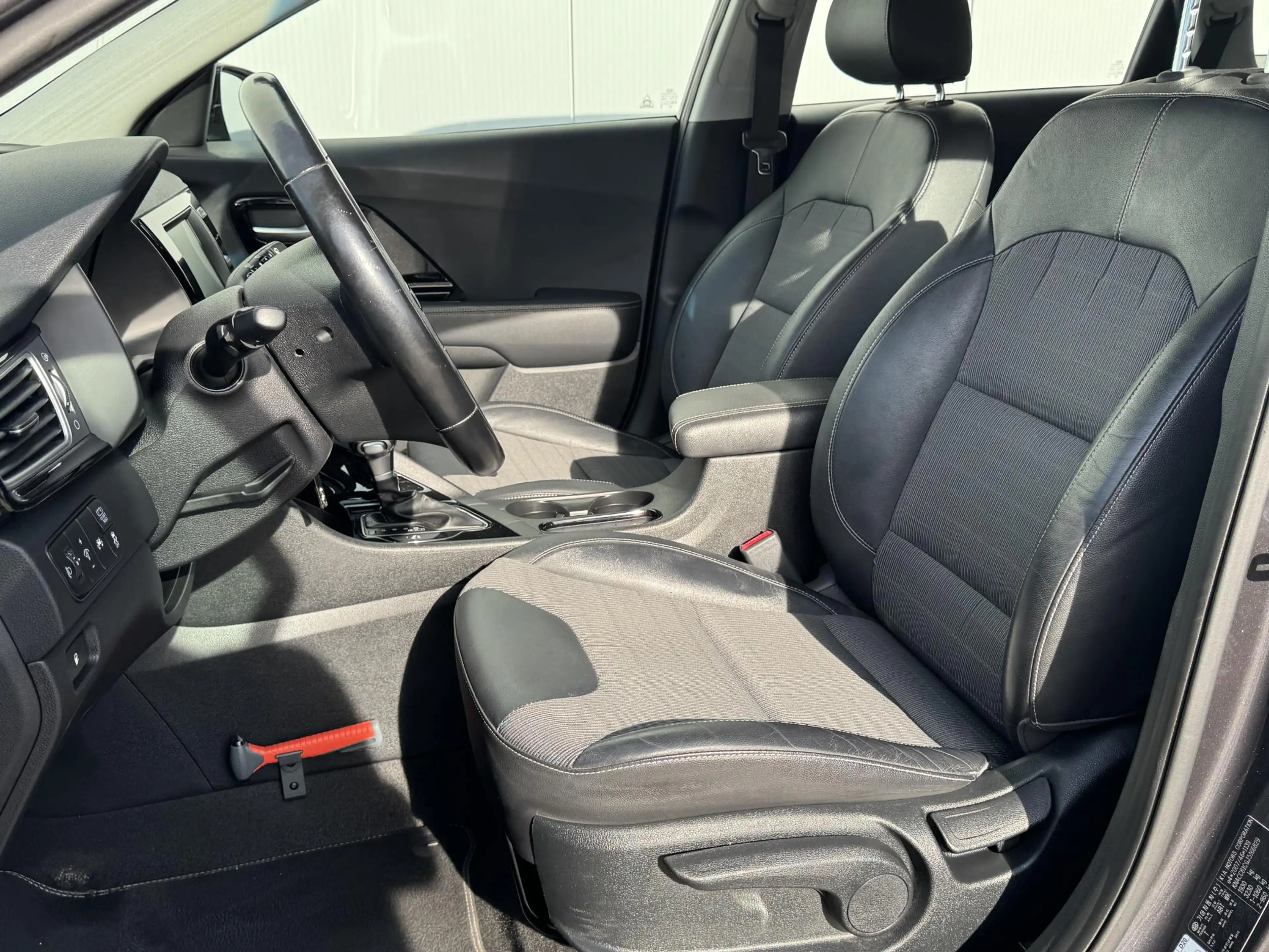 Kia Niro 1.6 GDi Hybrid DynamicLine | achteruitrijcamera | — photo 11