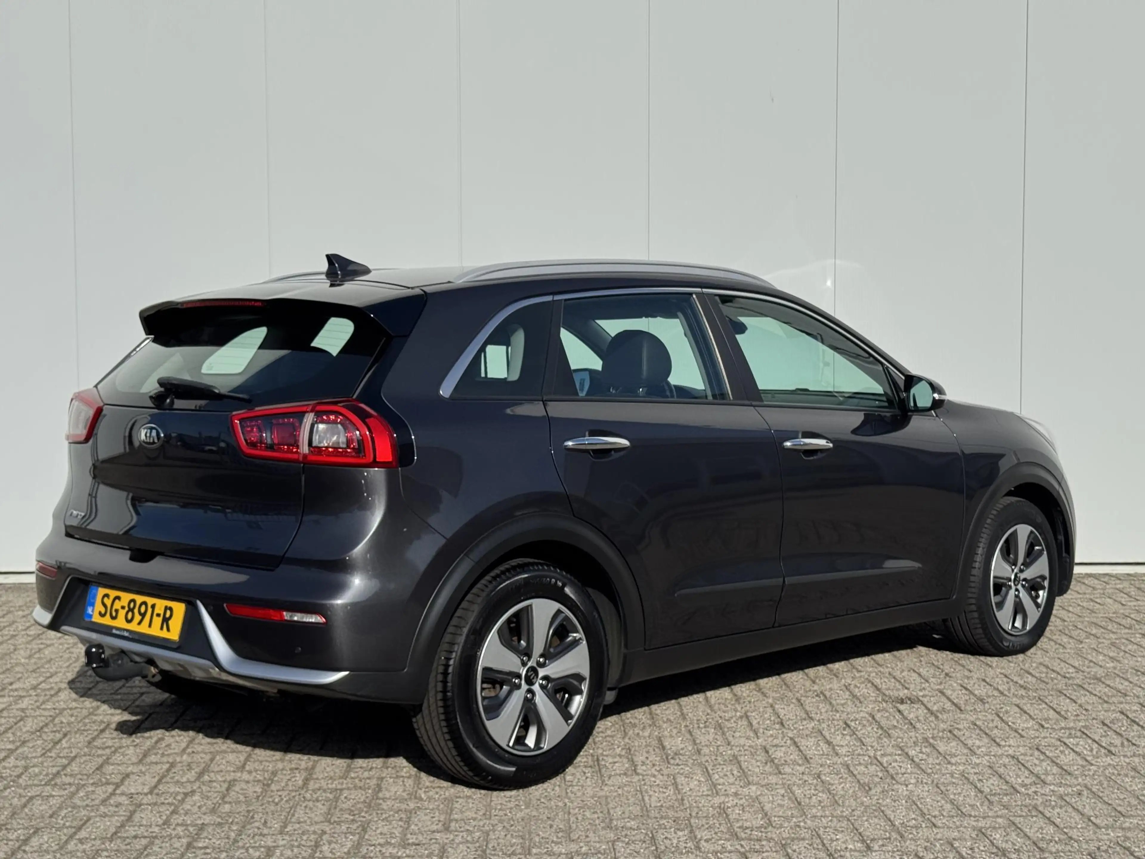Kia Niro 1.6 GDi Hybrid DynamicLine | achteruitrijcamera | — photo 5