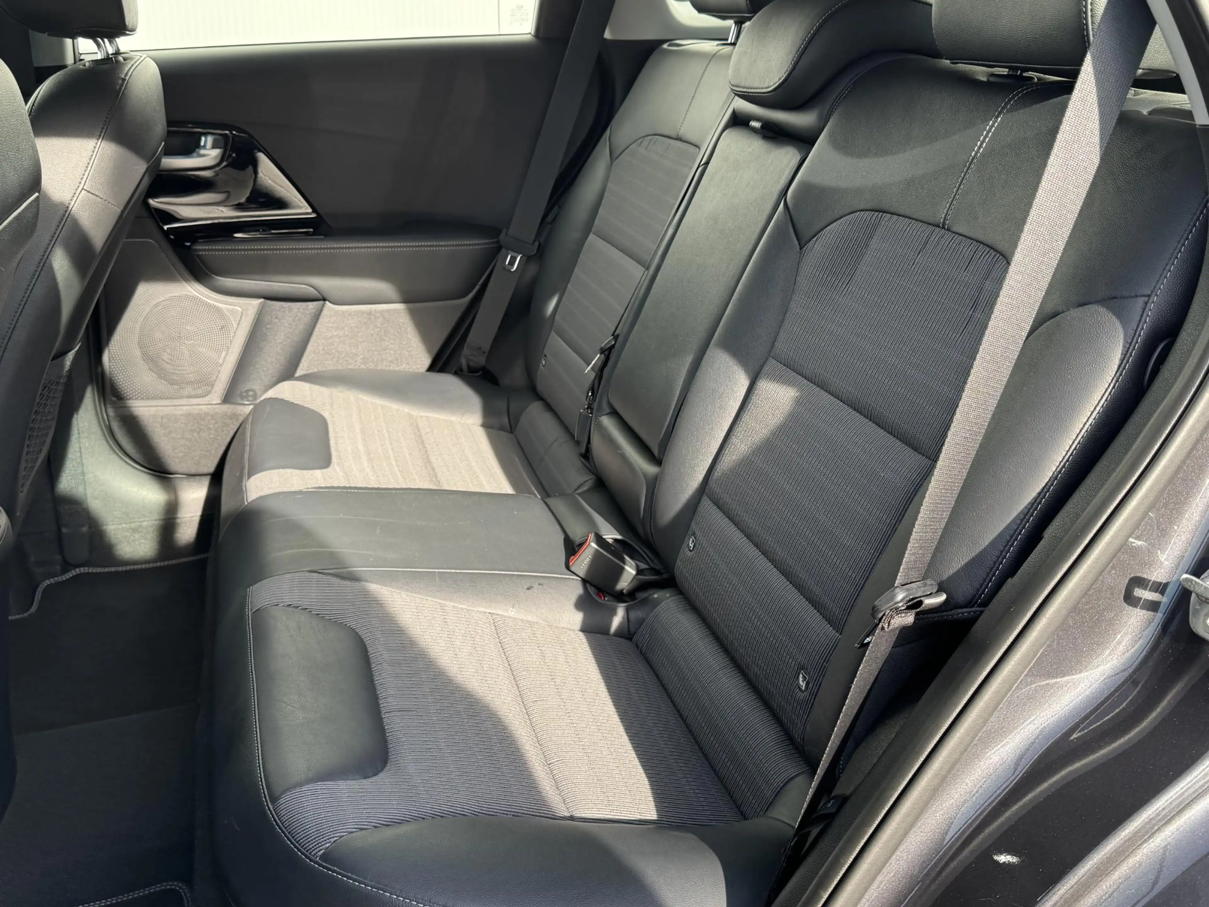 Kia Niro 1.6 GDi Hybrid DynamicLine | achteruitrijcamera | — photo 12