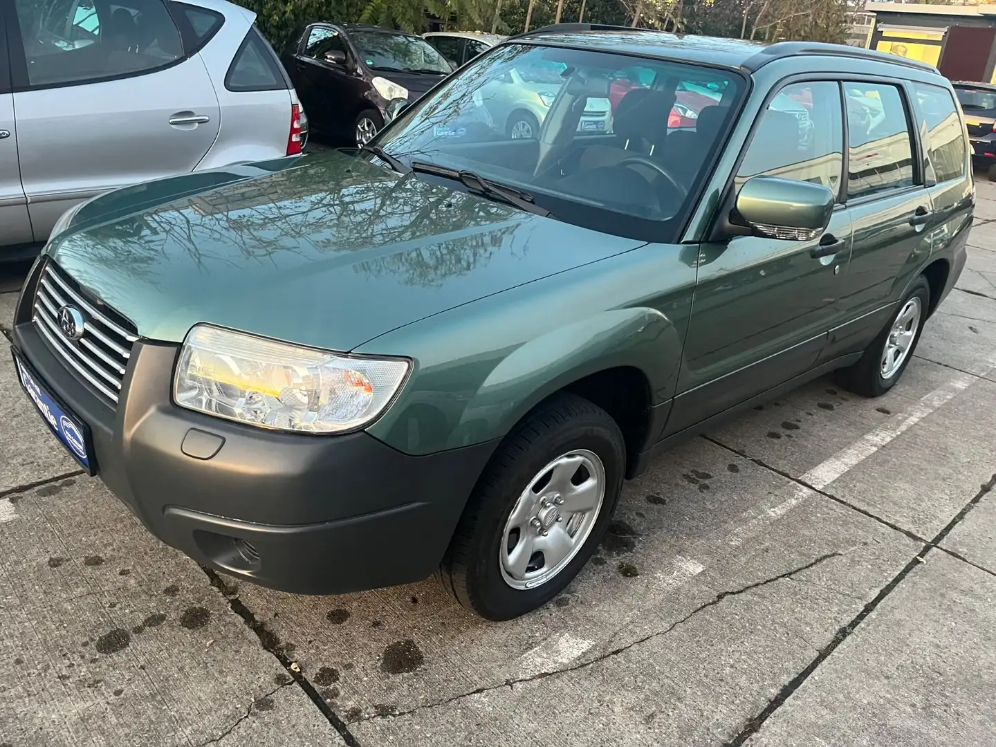 Subaru Forester 2.0 ,1 Hand , Tüv neu Grün - 1