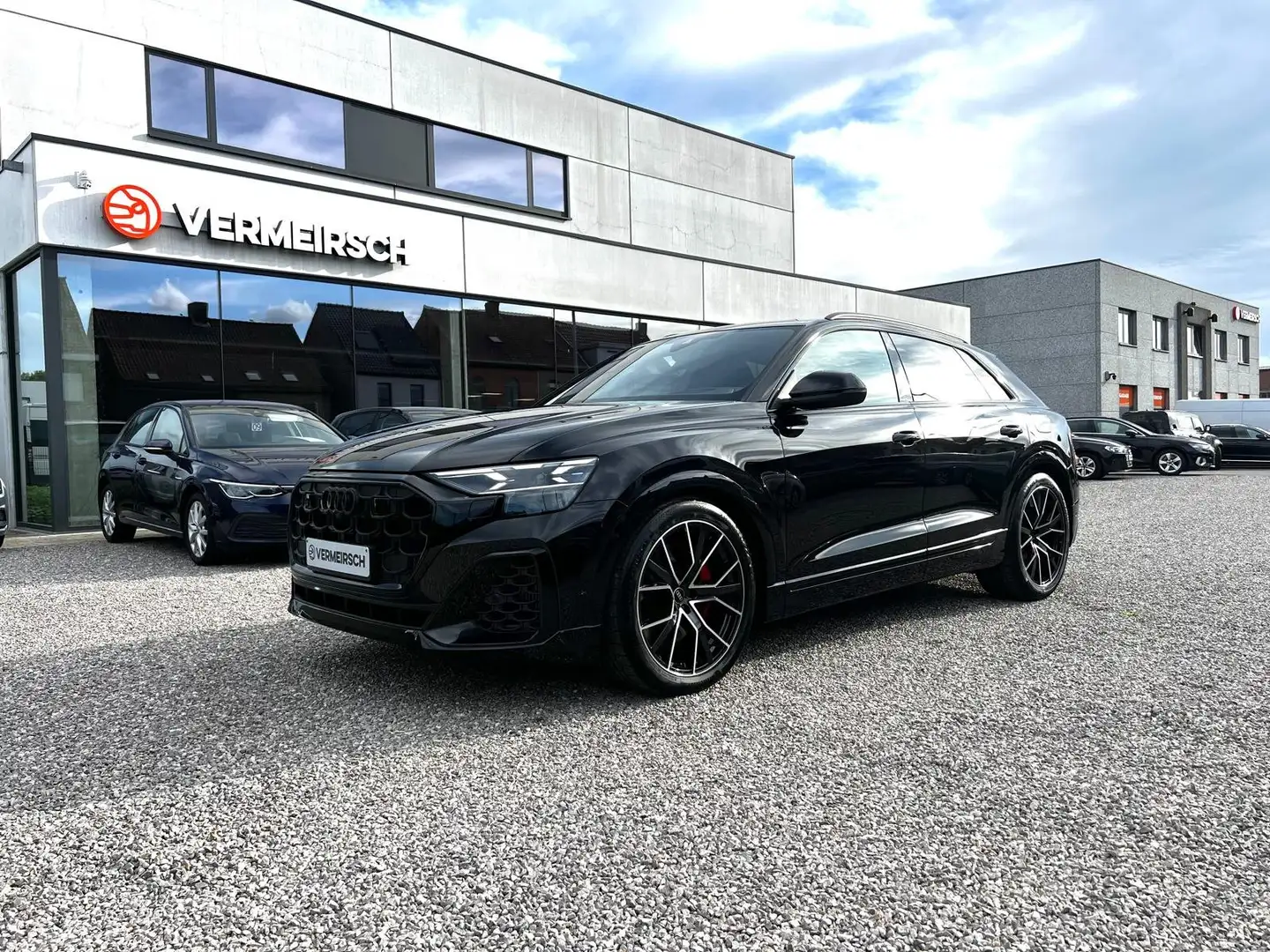 Audi Q8 Q8 55 TFSIe quattro tiptronic*FULL-OPTION*PANODAK* Zwart - 1