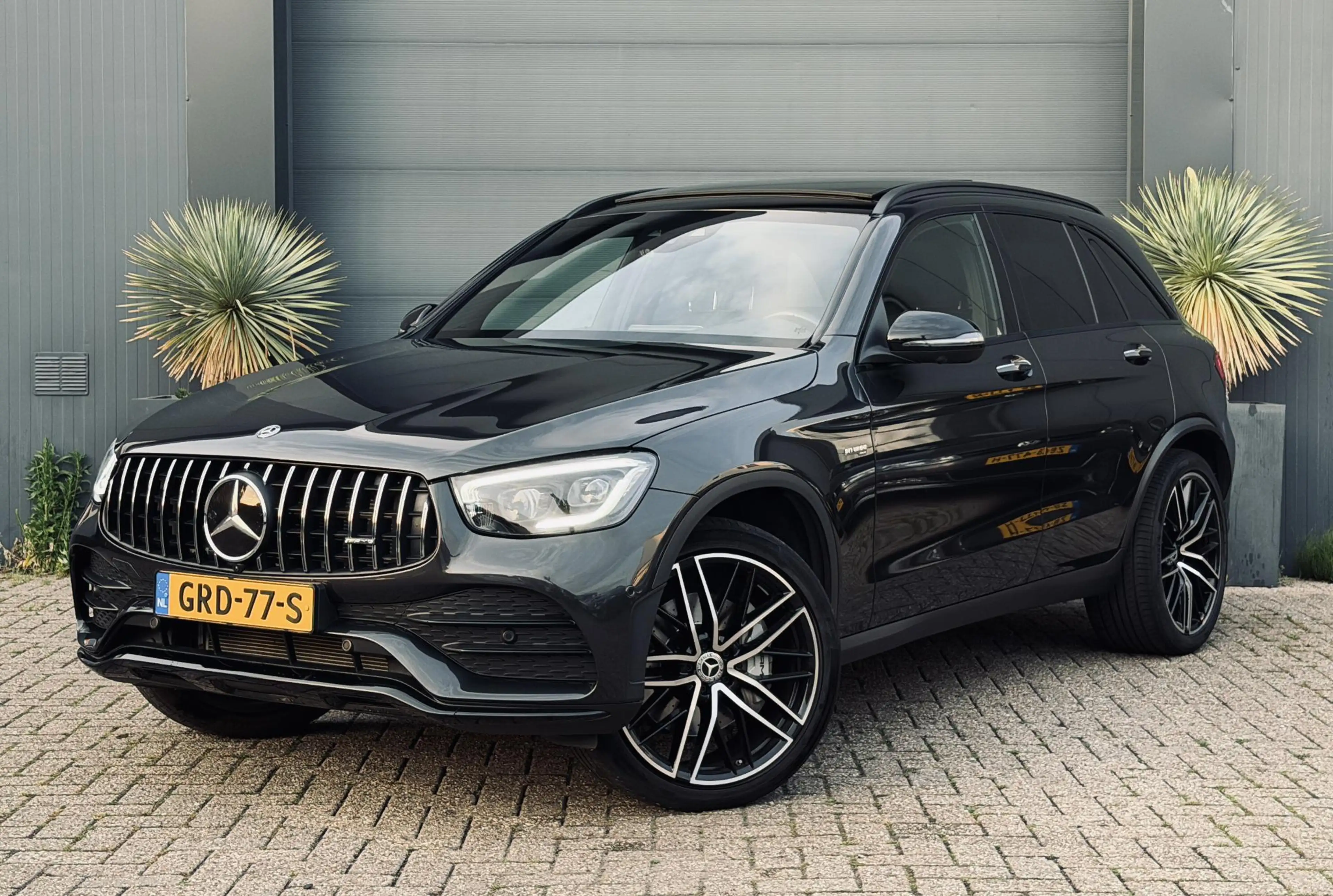 Mercedes-Benz GLC 43 AMG 4MATIC Premium Plus — photo 3