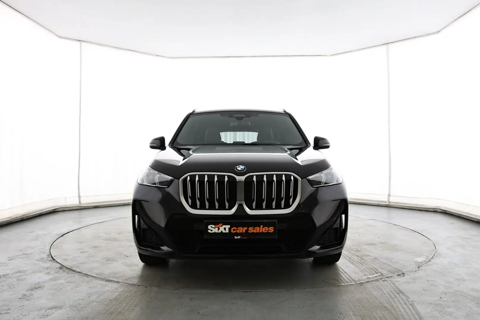 BMW X1 sDrive18i M Sport DrAs+|harman|el.S.|Pano|AHK Schwarz - 2