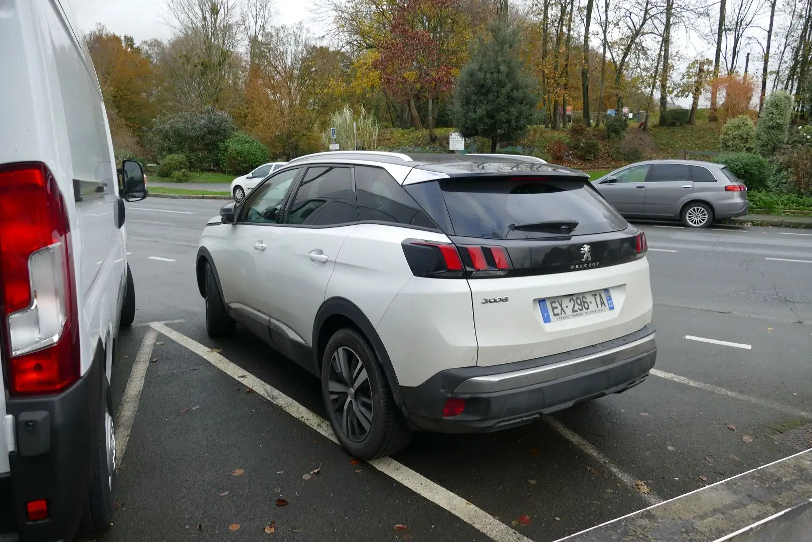 Peugeot 3008 1.2 PURETECH 130CH ALLURE S\u0026S Wit - 2