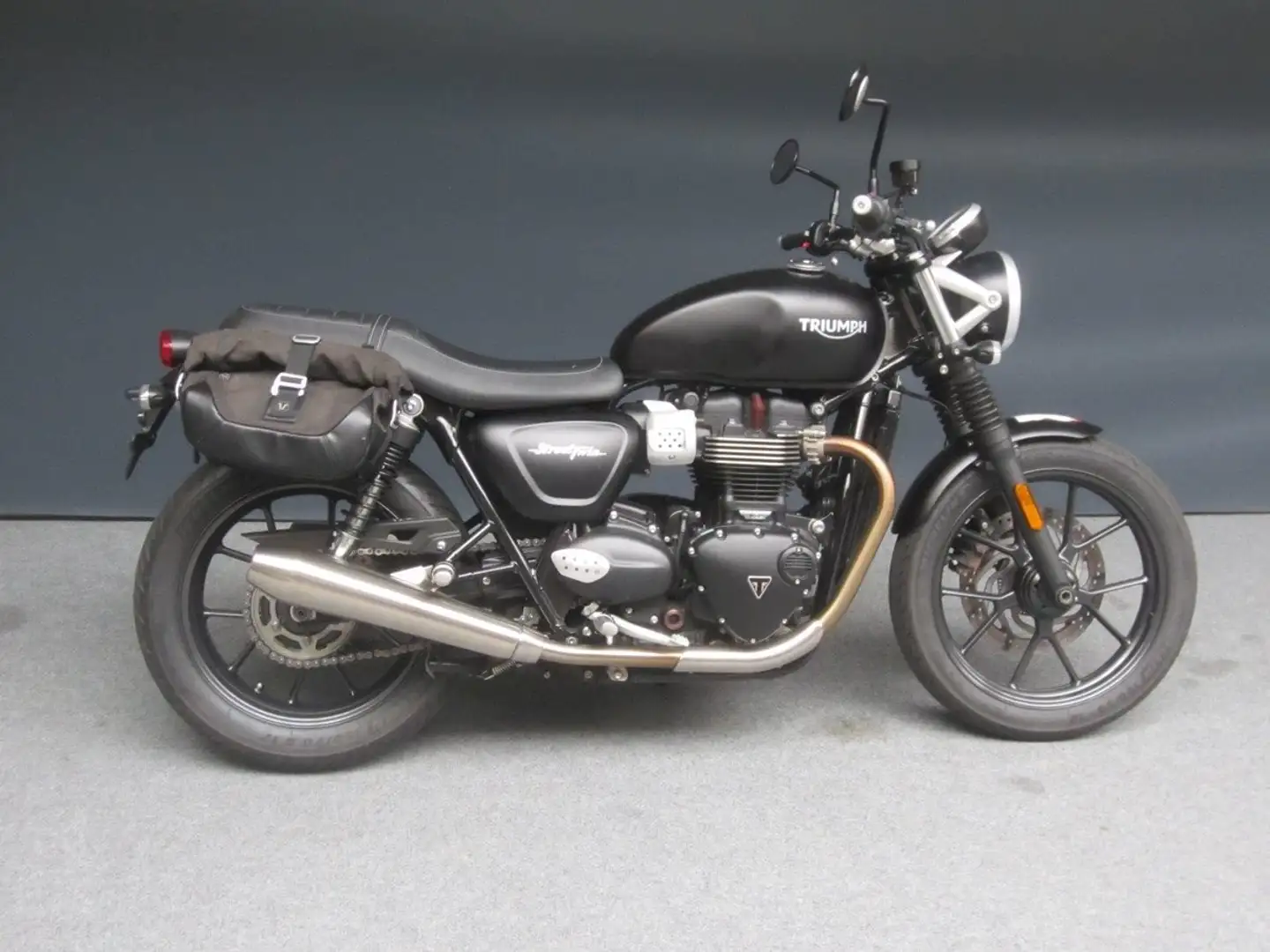Triumph Street Twin 1.Hand Top! Noir - 1
