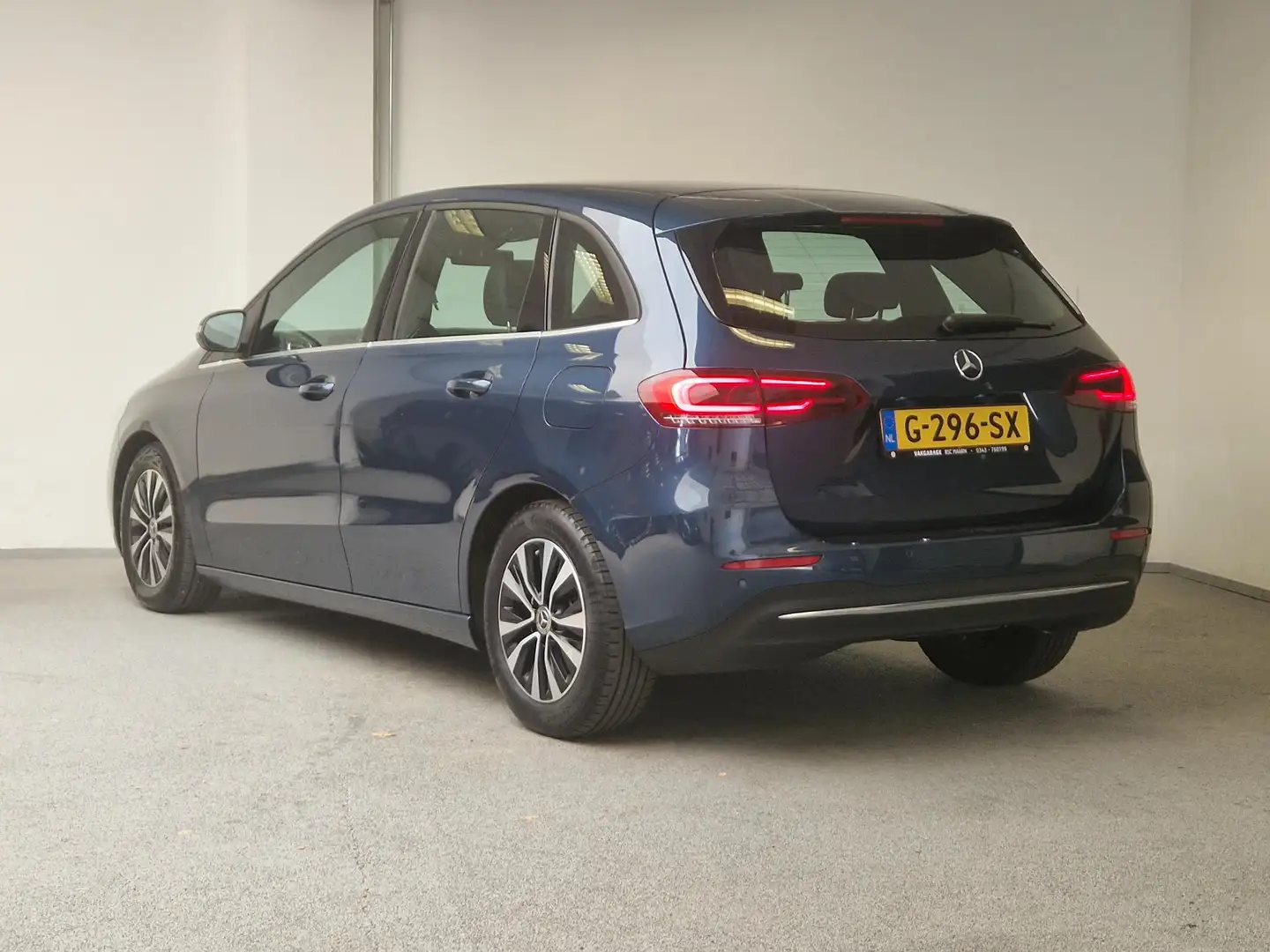 Mercedes-Benz B 180 Business Solution Plus | 1-EIG. | CAMERA | CARPLAY Blauw - 2