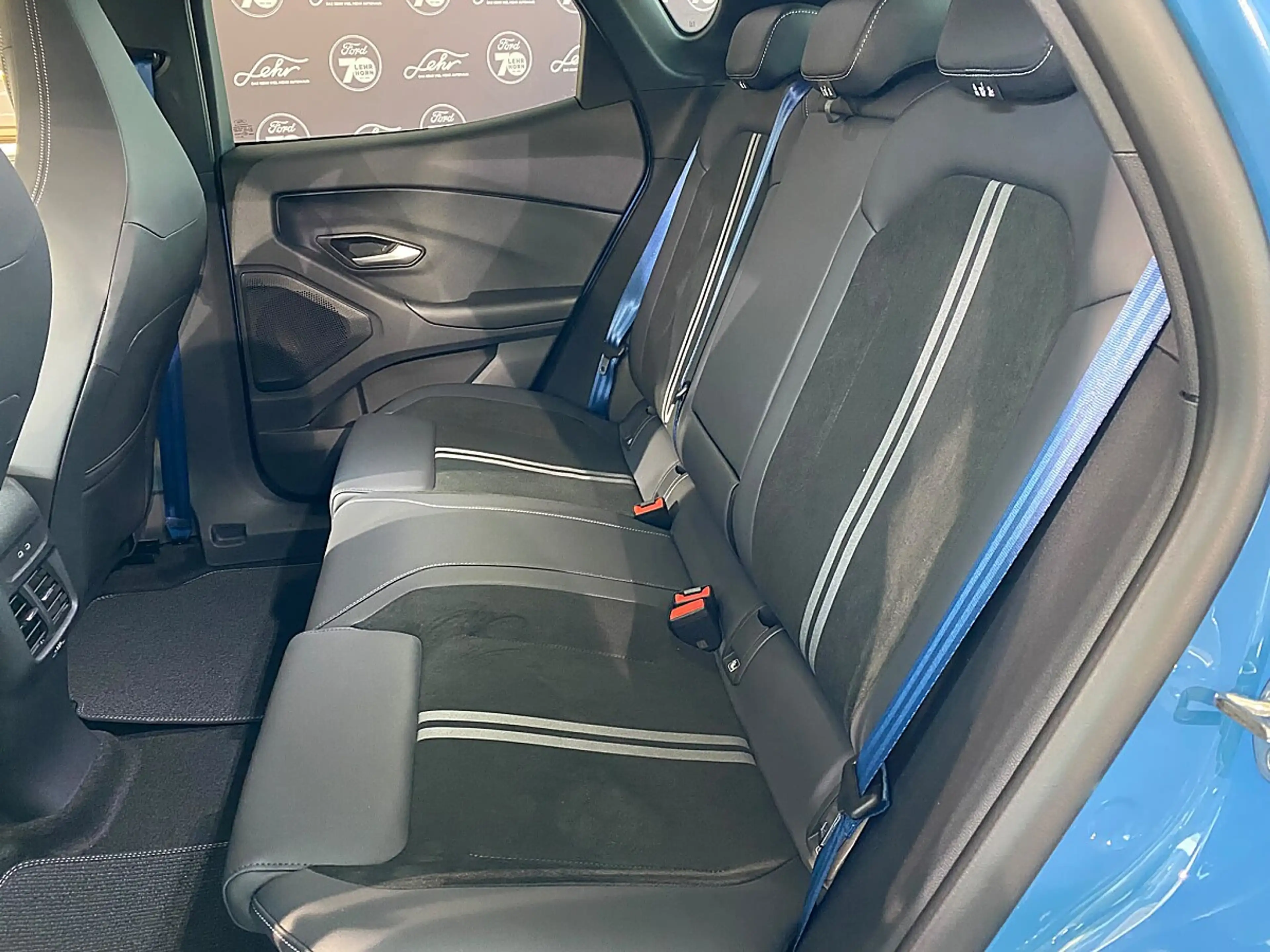 Ford Capri Elektro 79kWh Extended Range Collection — photo 10