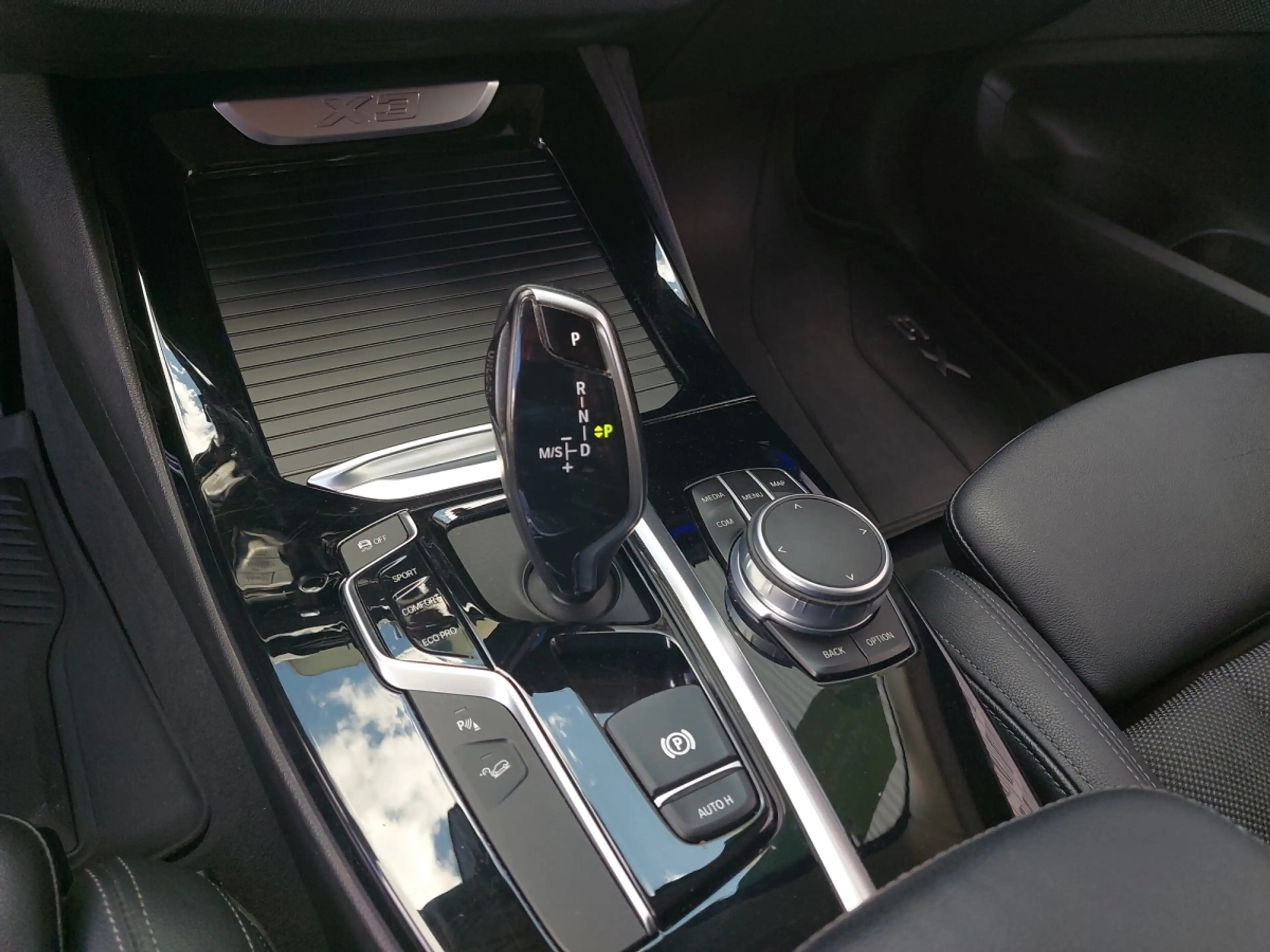 BMW X3 X3 xDrive 20d — photo 9