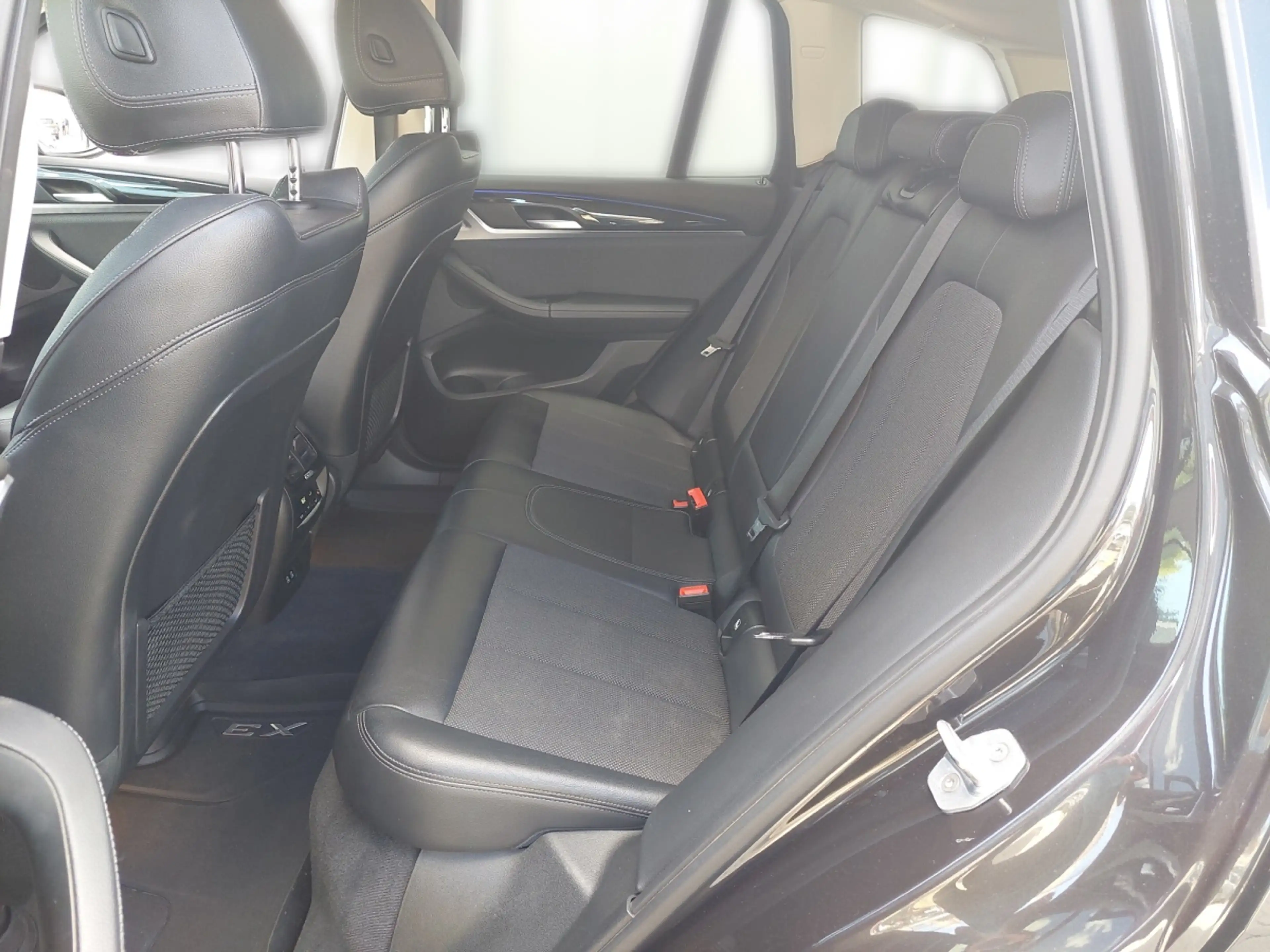BMW X3 X3 xDrive 20d — photo 11