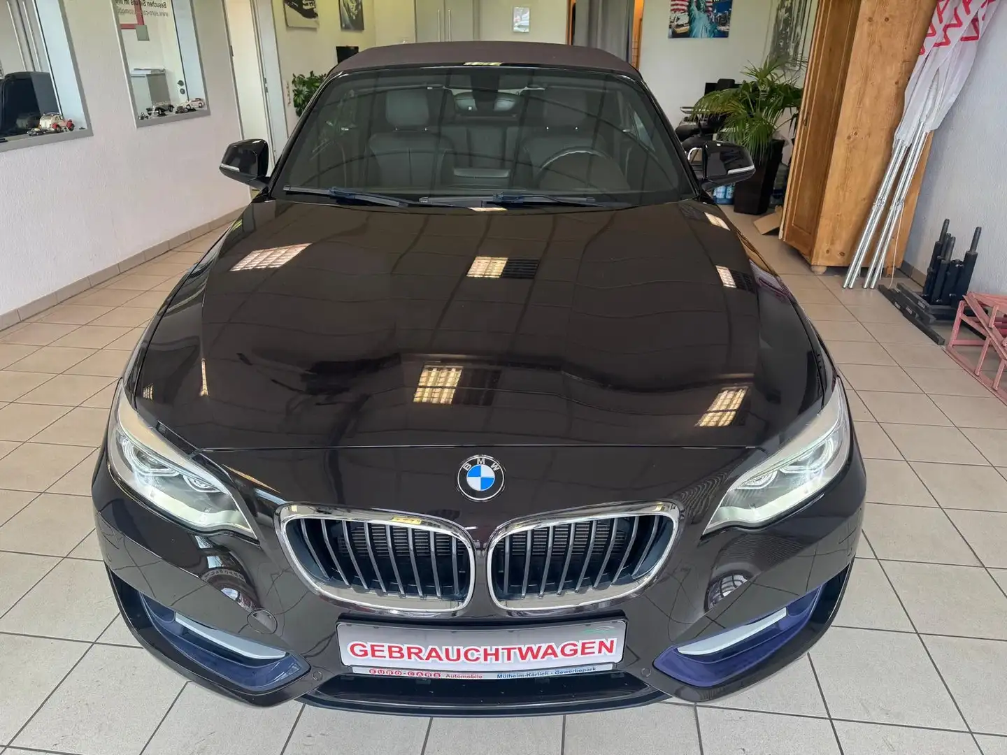 BMW 220 i Cabrio Sport Line/ NAVI/KLIMA/AUTOMATIK Brun - 2