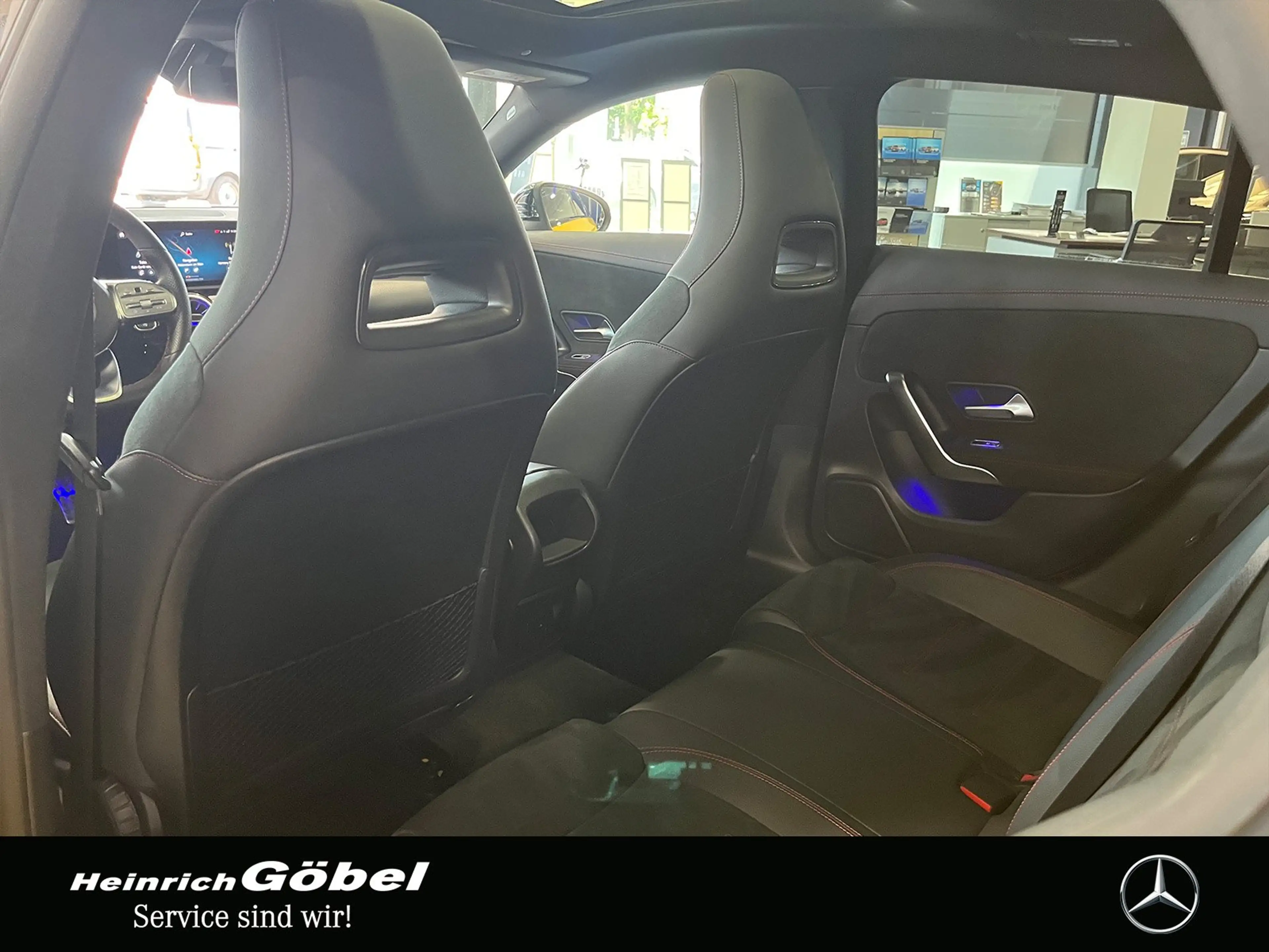 Mercedes-Benz CLA 200 SB AMG+PANO+LED+AMBIENTE+NAVI+NIGHT — photo 9