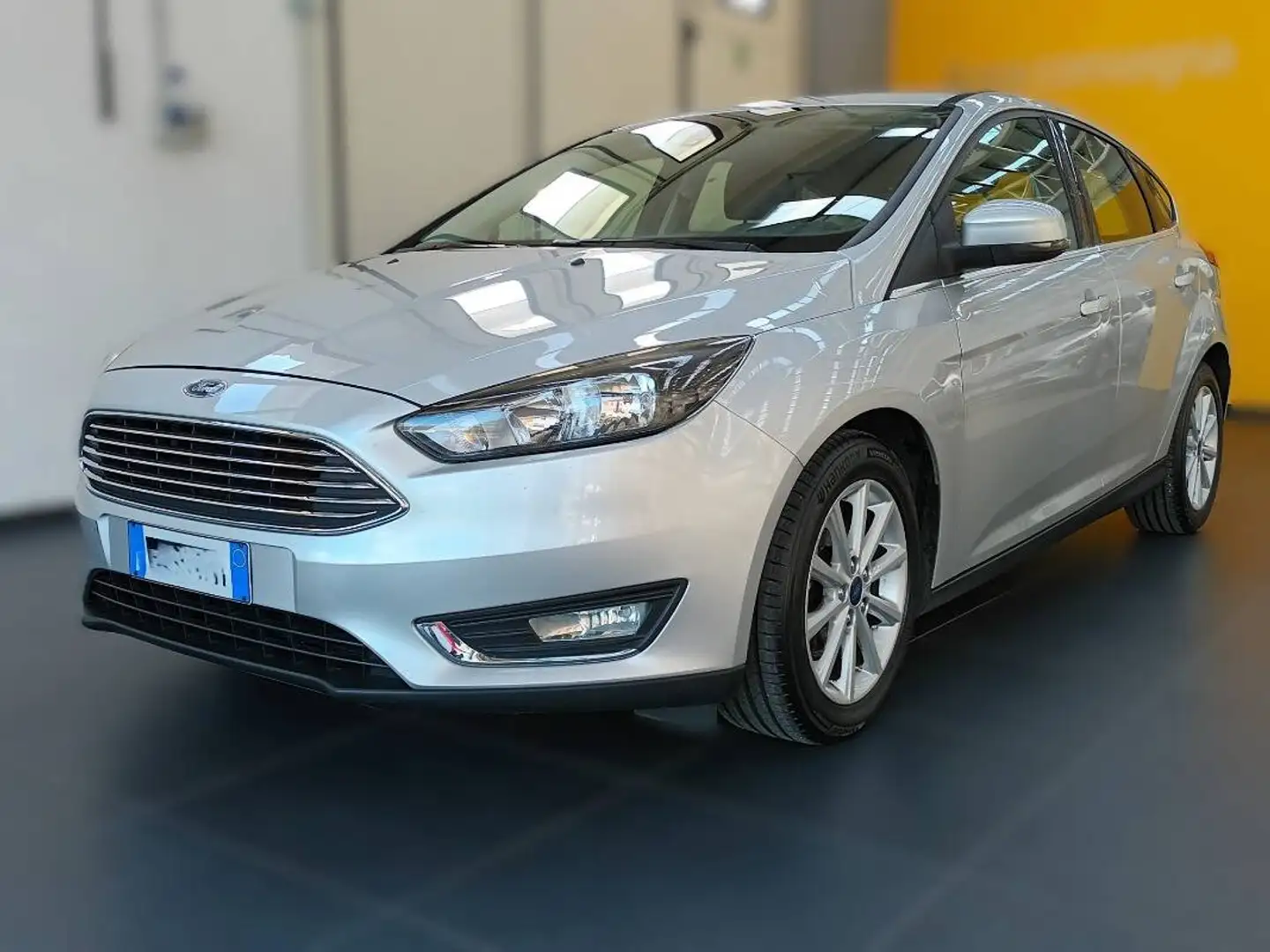 Ford Focus 1.5 tdci Titanium 120cv 5p Argento - 1