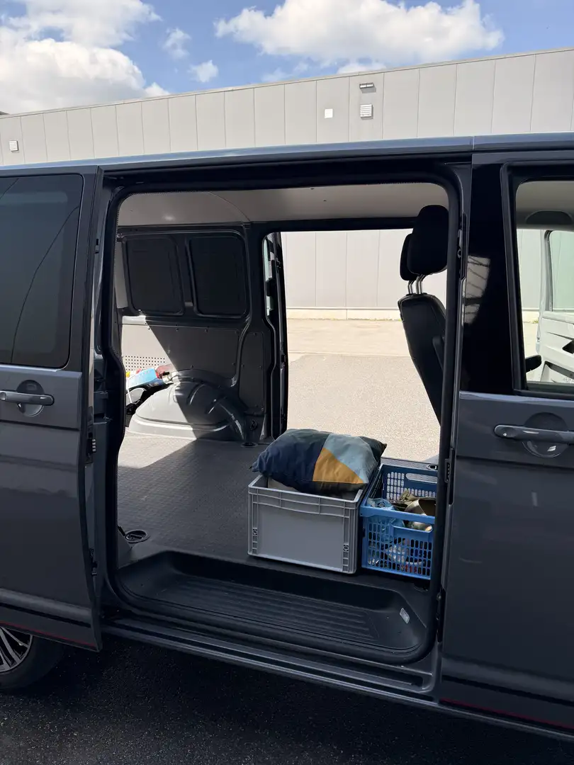 Volkswagen T6.1 Transporter Transporter T6.1 DSG Edition uitvoering Grijs - 1