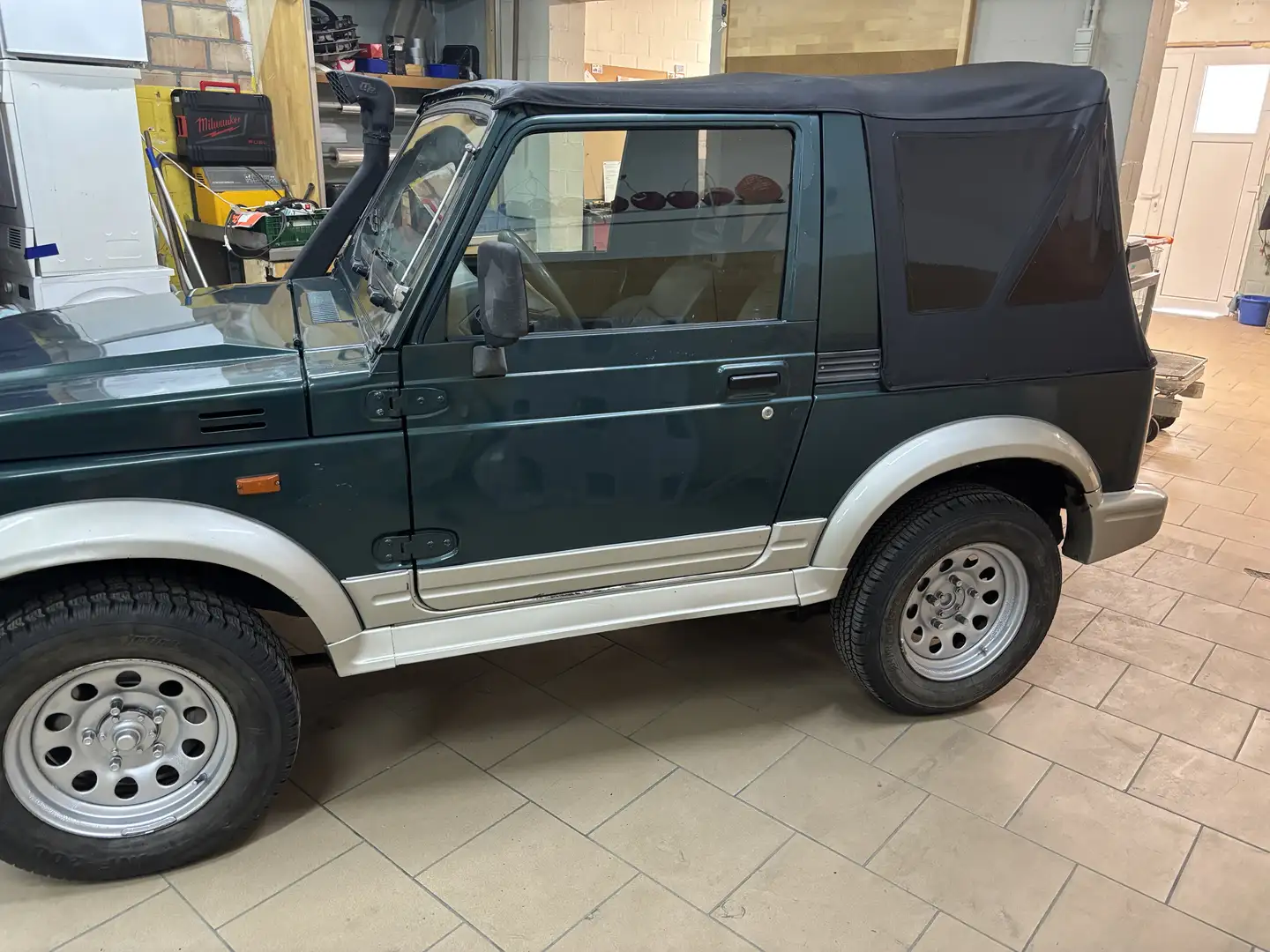 Suzuki Samurai Lichte Vracht - 1