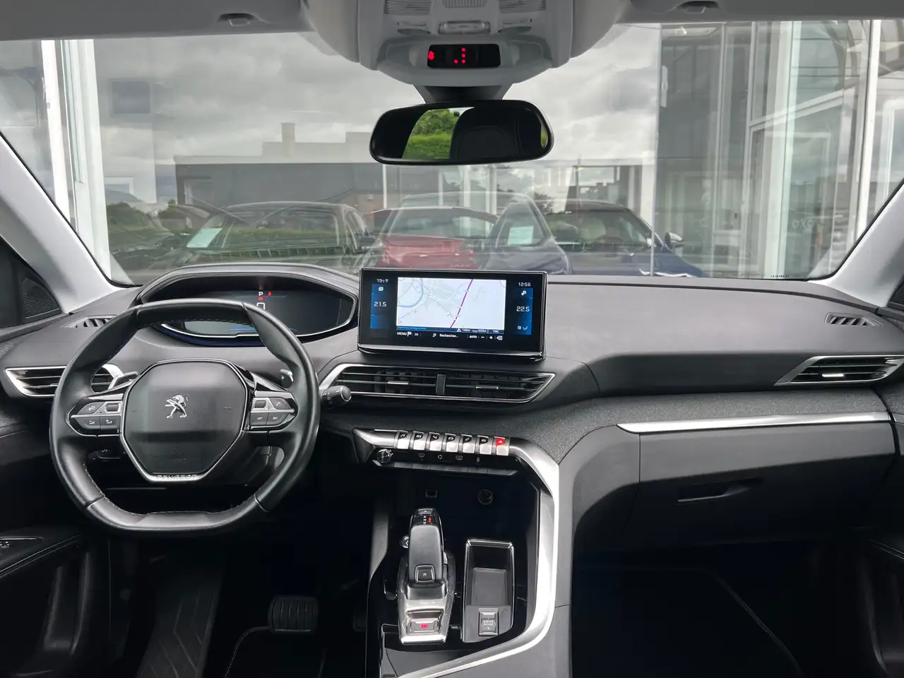 Peugeot 3008 1.5 HDI 130CV ALLURE / BOITE AUTO / GRAND GPS / CARPLAY / CAMERA, миниатюра 19