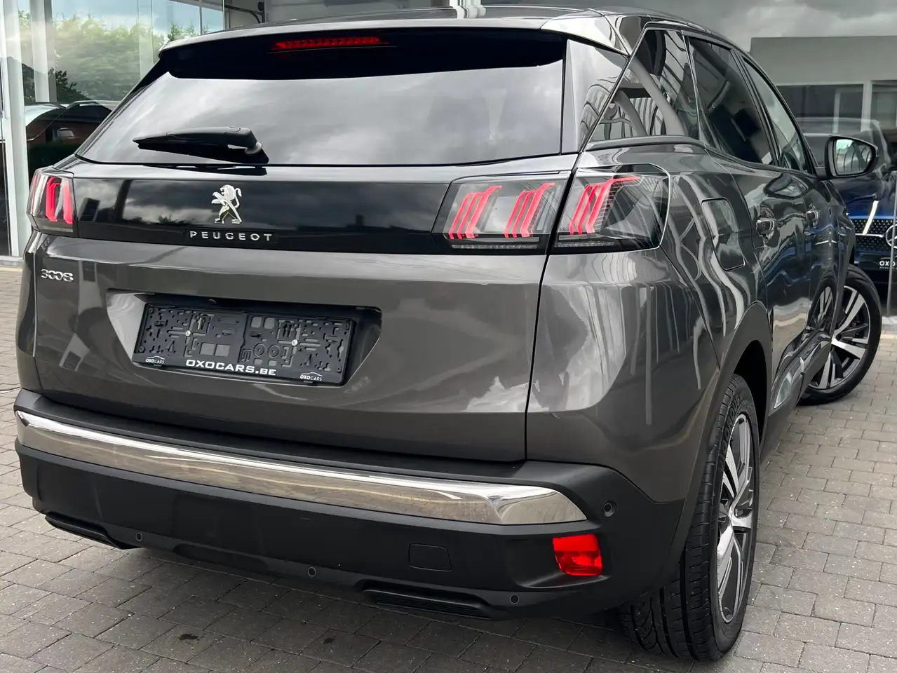 Peugeot 3008 1.5 HDI 130CV ALLURE / BOITE AUTO / GRAND GPS / CARPLAY / CAMERA, миниатюра 6