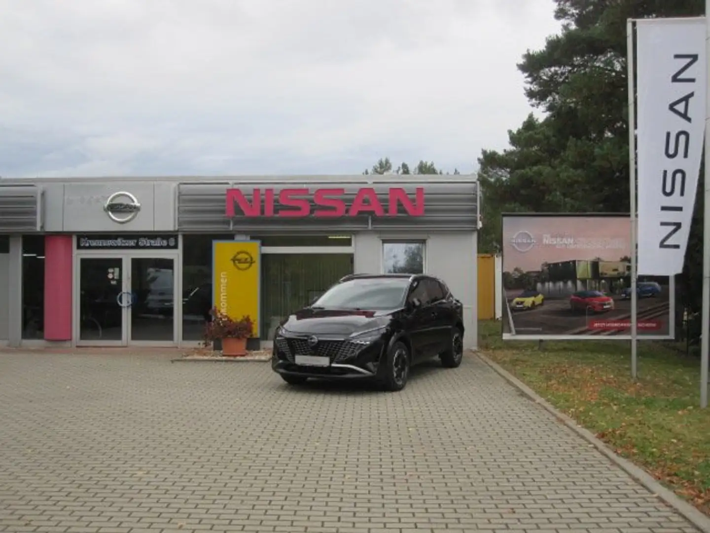 Nissan Qashqai Qashqai 1.3 DIG-T MHEV Xtronic N-Connecta Schwarz - 2