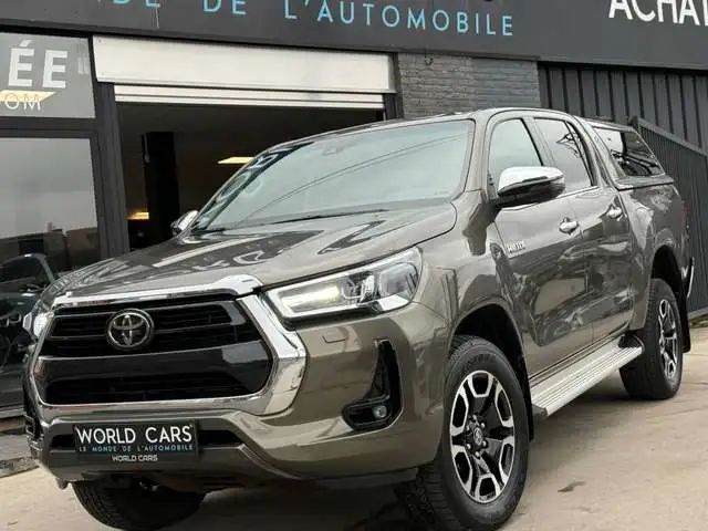 Toyota Hilux 2.8 D-4D 4WD TVAC*BTWIN HARD-TOP KEYLESS - CAMERA - NAVIGATION - LDA - FRONT ASS. - FULL OPTION