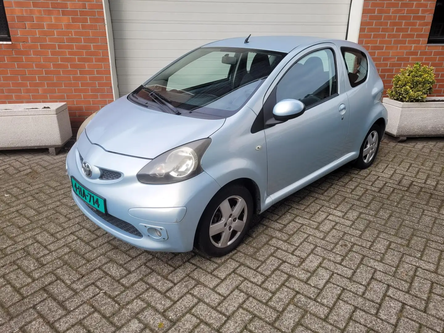 Toyota Aygo 1.0-12V Comfort Blauw - 1