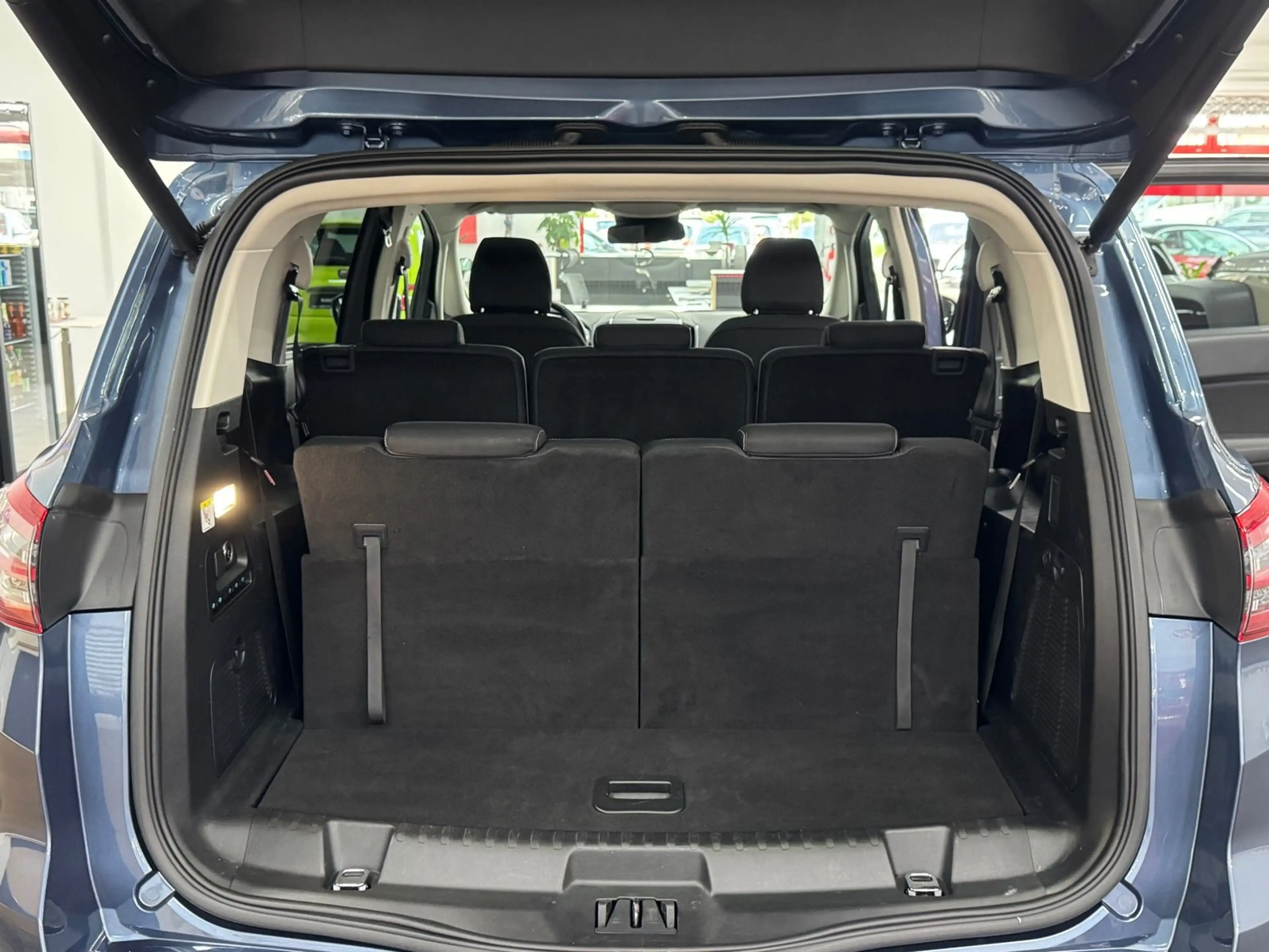 Ford S-Max Titanium AWD Aut./7Sitzer/AHK/LED/U-FREI! — photo 10