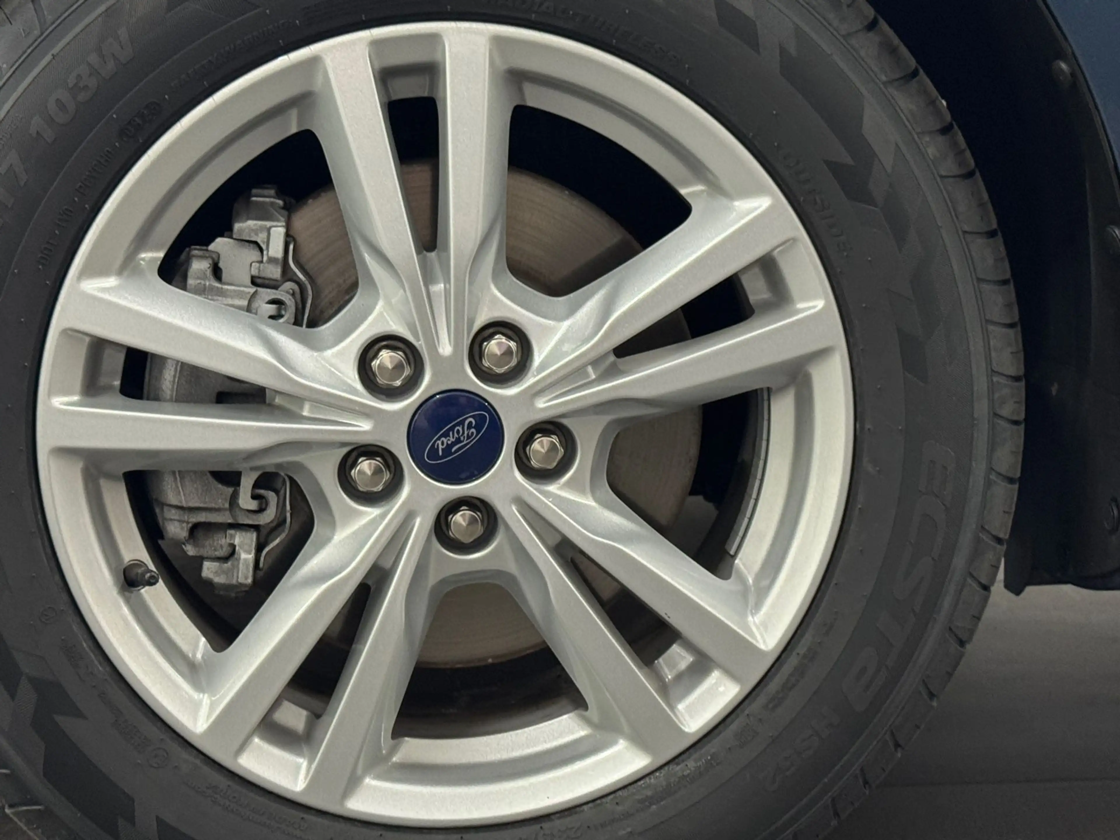 Ford S-Max Titanium AWD Aut./7Sitzer/AHK/LED/U-FREI! — photo 7