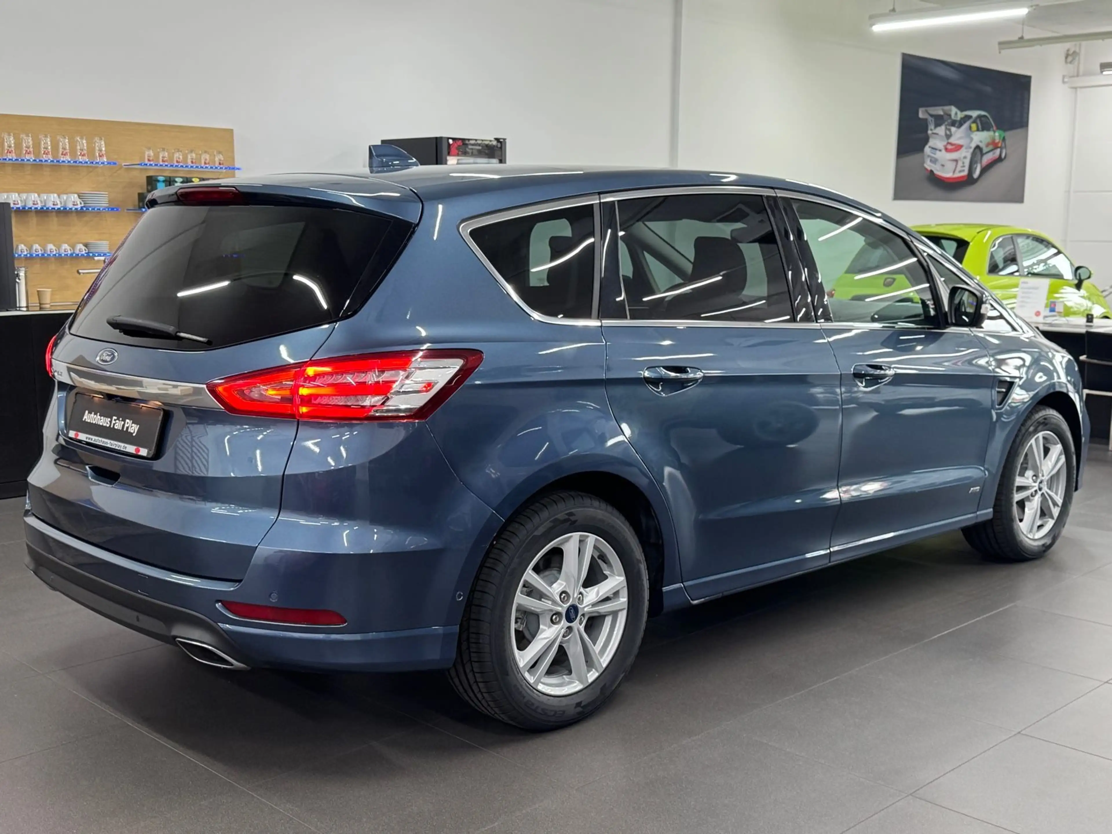 Ford S-Max Titanium AWD Aut./7Sitzer/AHK/LED/U-FREI! — photo 4