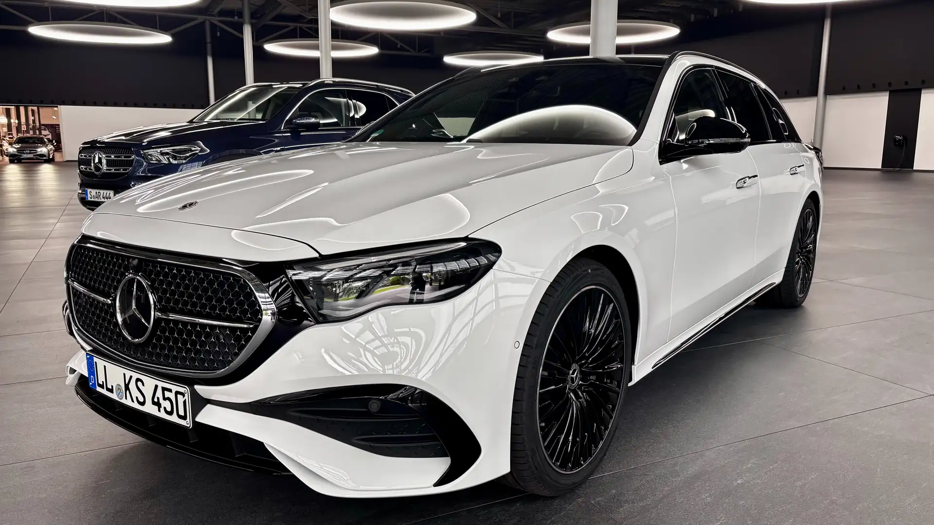 Mercedes-Benz E 450 E 450 d T 4Matic 9G-TRONIC Wit - 1