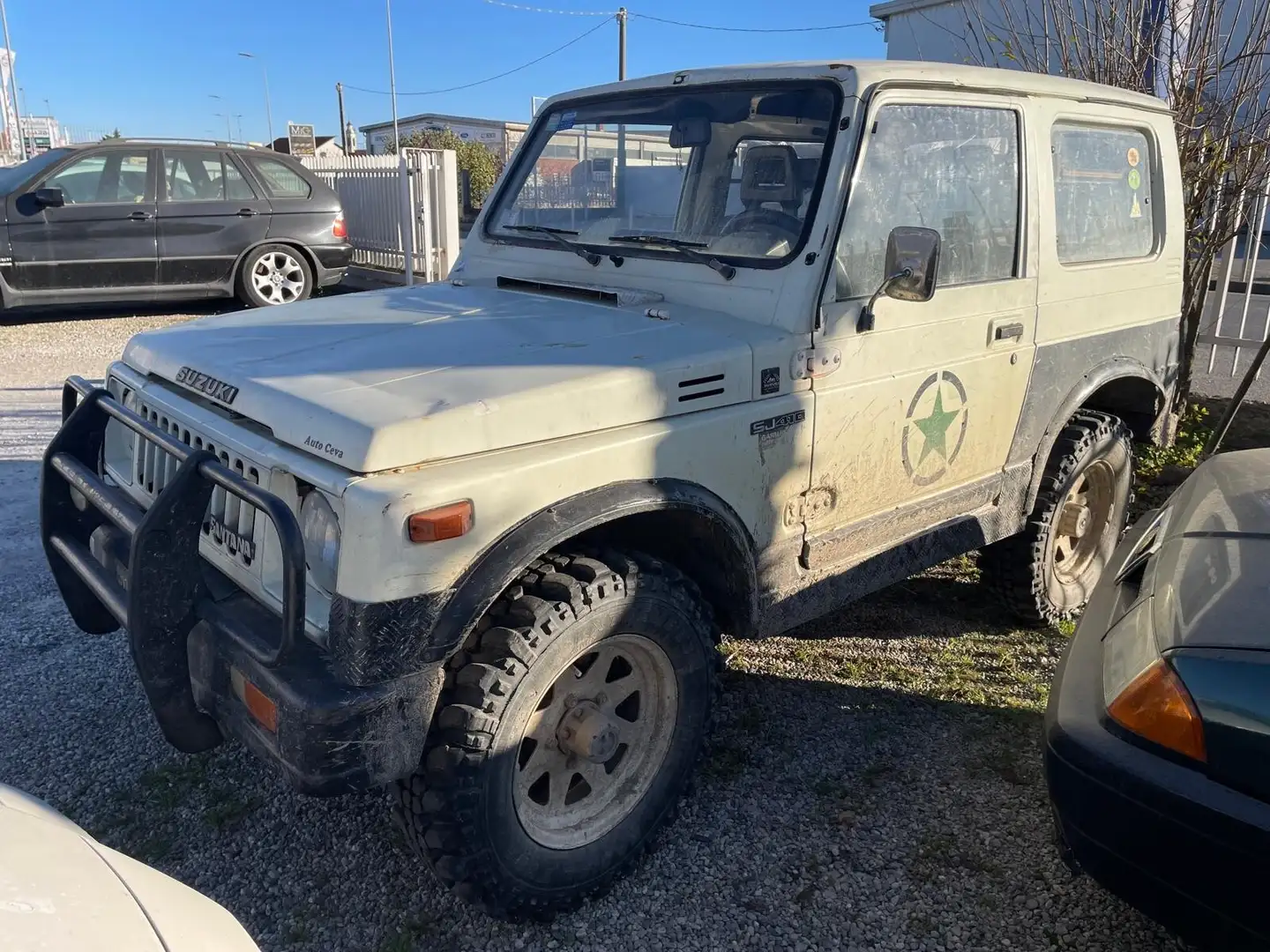 Suzuki SJ 410 SJ410 Berlina De Luxe Alb - 1