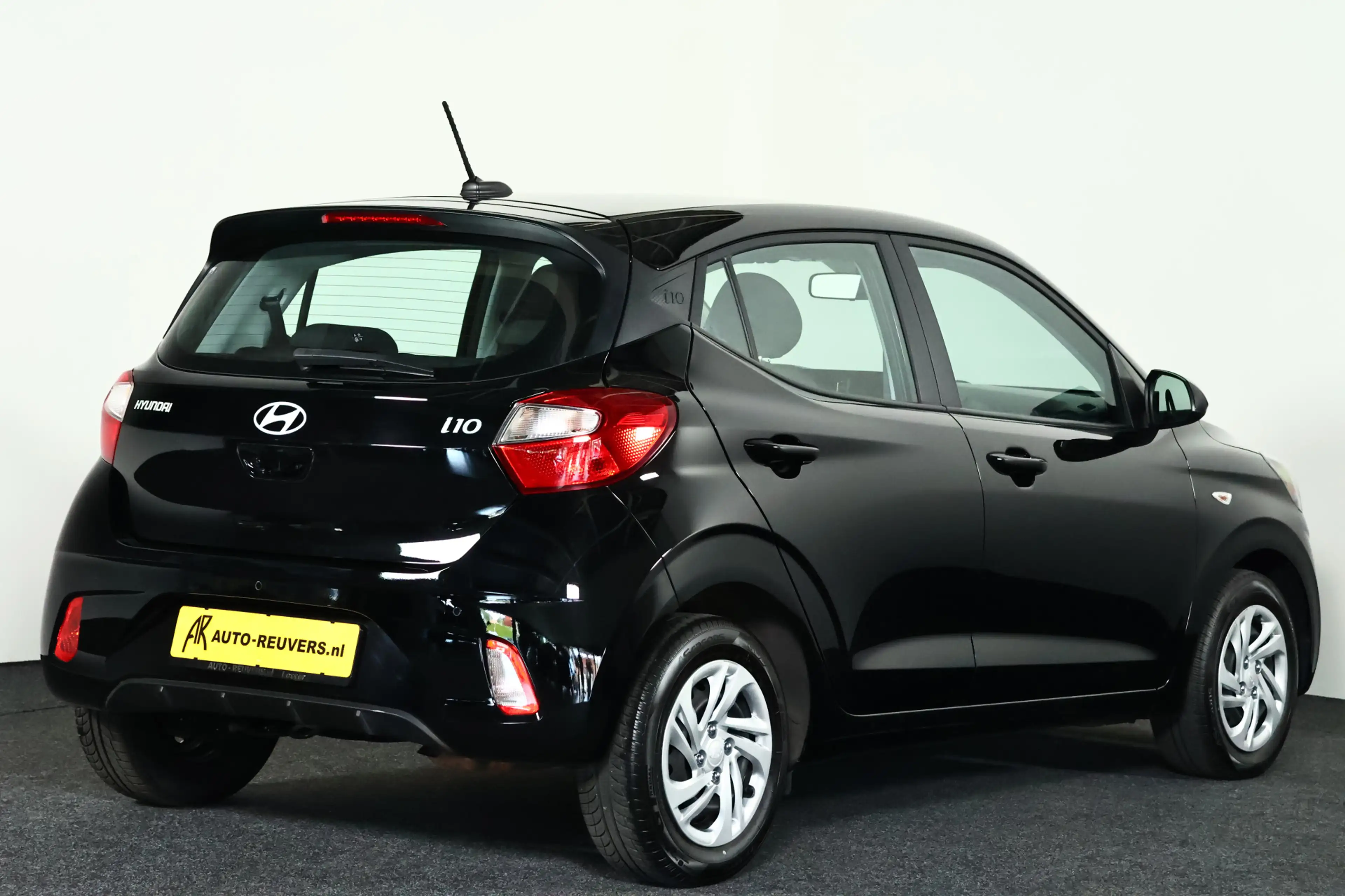 Hyundai i10 1.0 Comfort Navi / Cruisecontrol / Carplay / Camer — photo 2