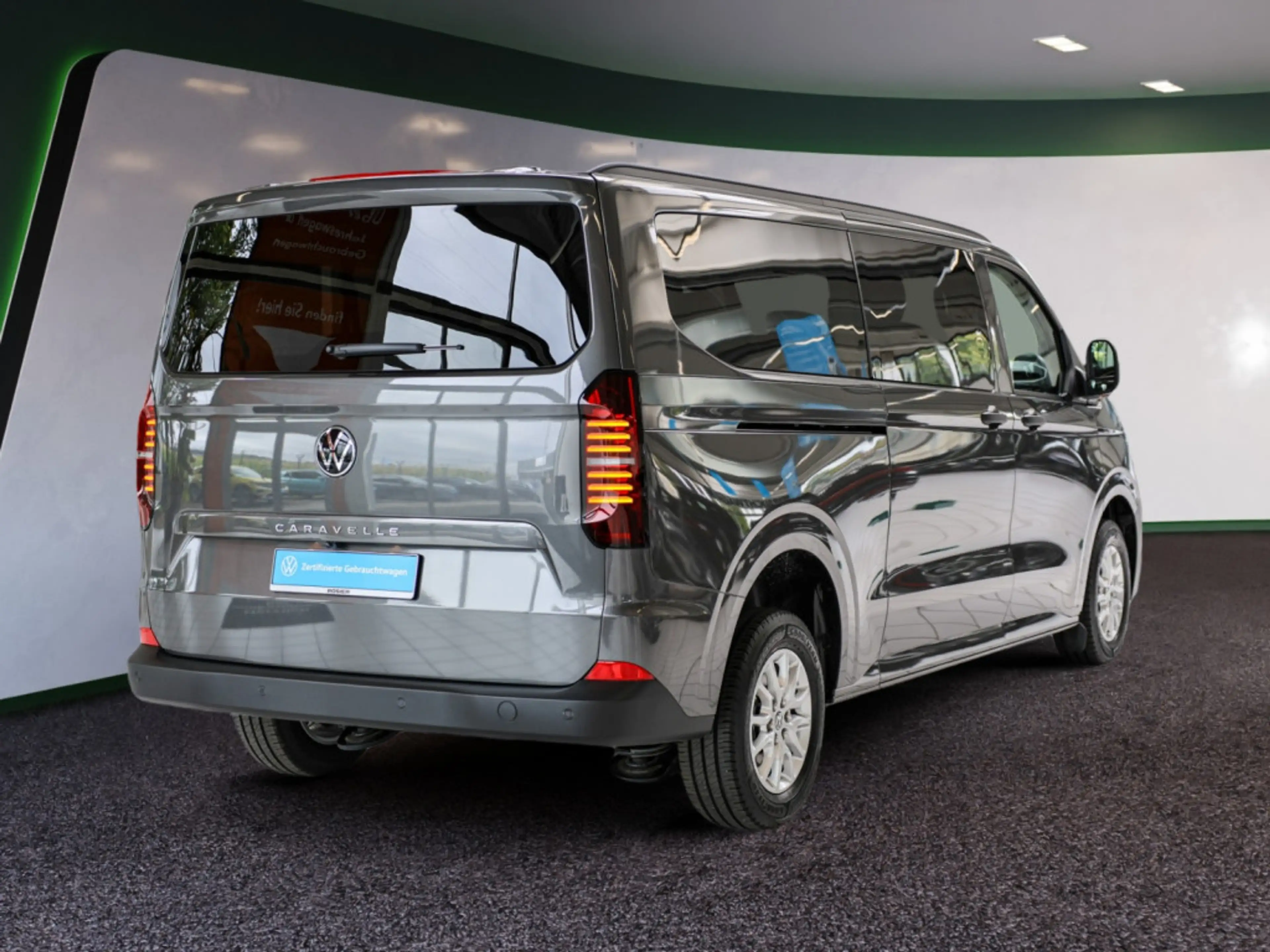 Volkswagen T7 Caravelle 2.0 TDI LR 8 Sitze Autom. ACC BT — photo 8