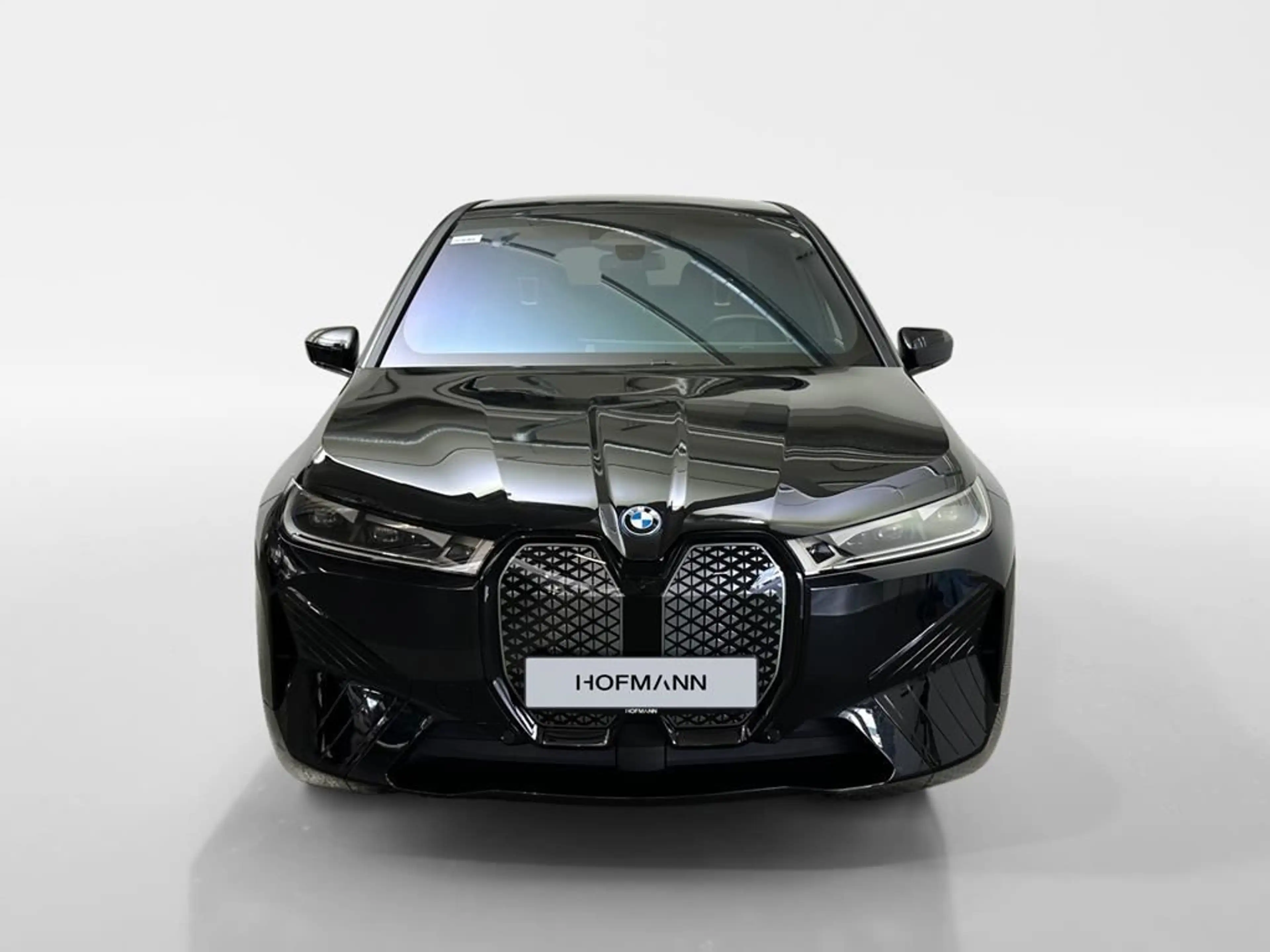 BMW iX Sportpaket — photo 2