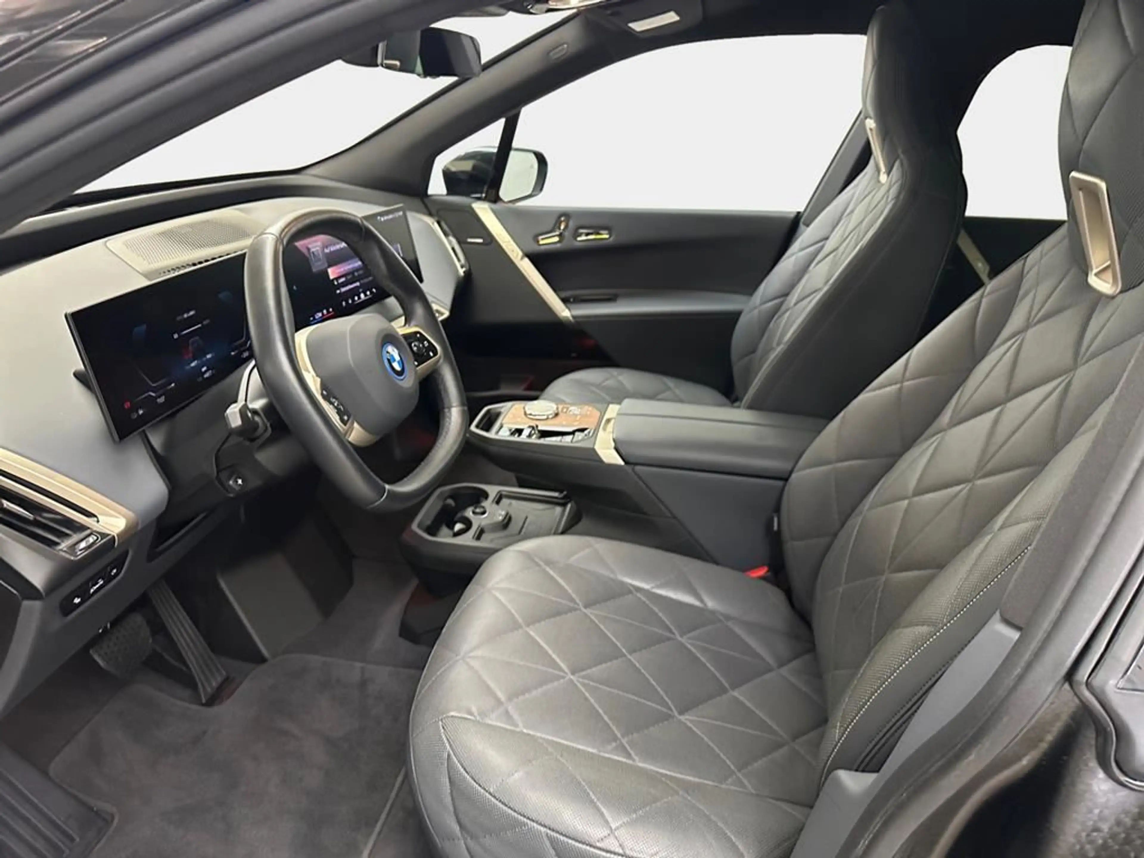 BMW iX Sportpaket — photo 11