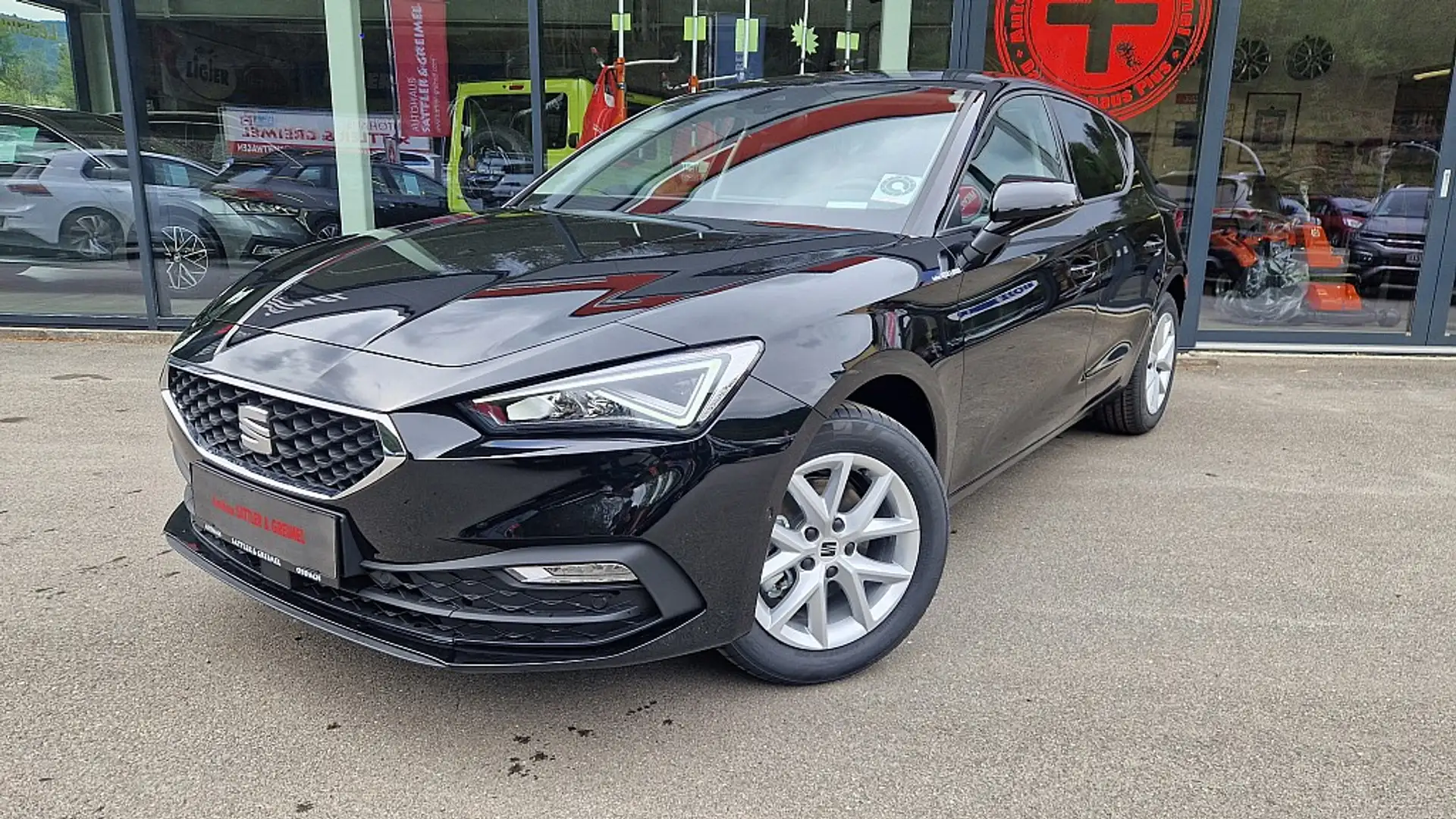 SEAT Leon 1,0 TSI Austria Edition Schwarz - 1
